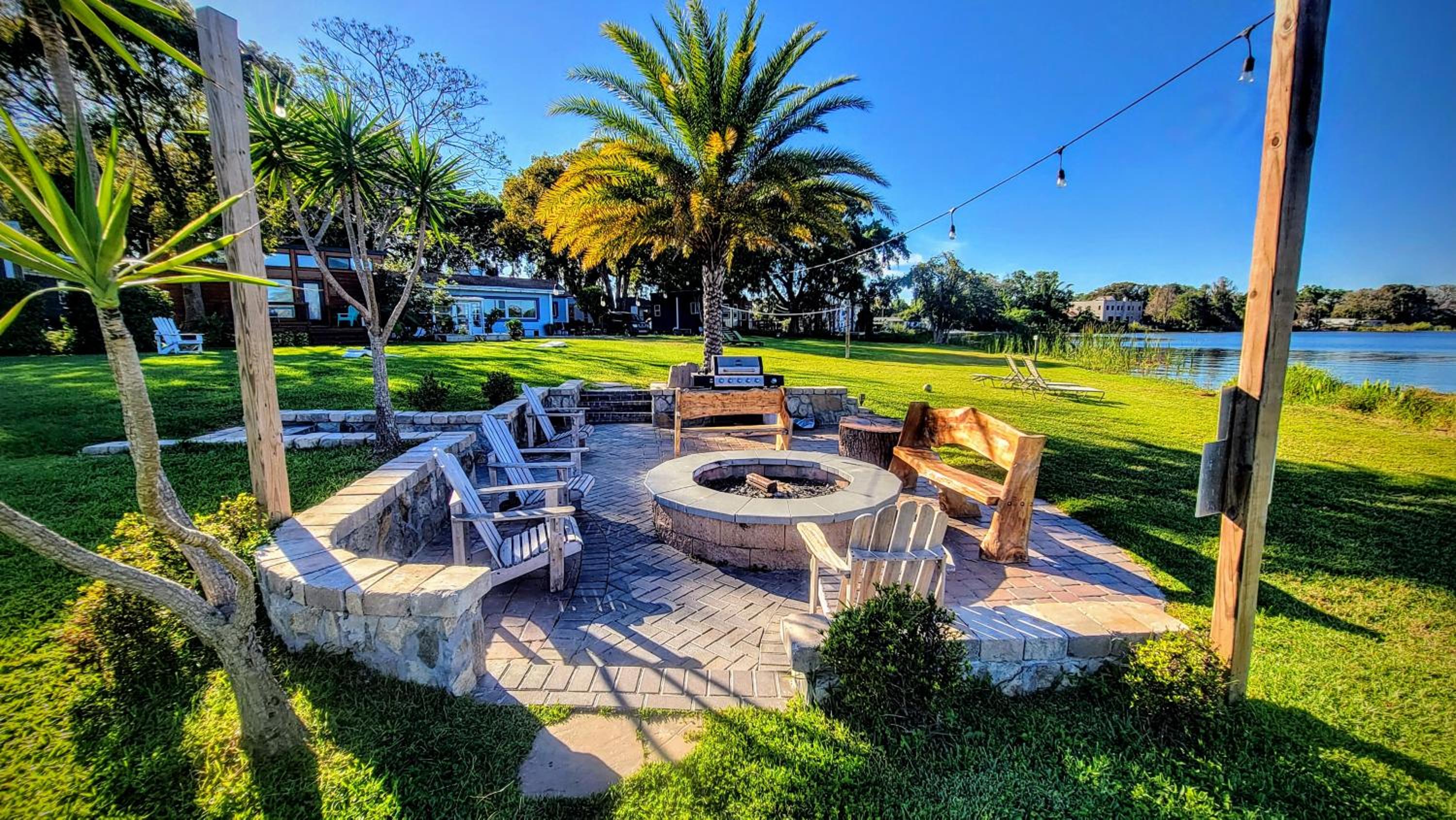 Orlando Lakefront Tiny Houses