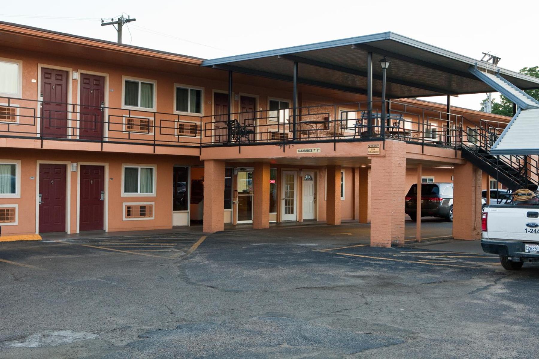 Bostonian Inn
