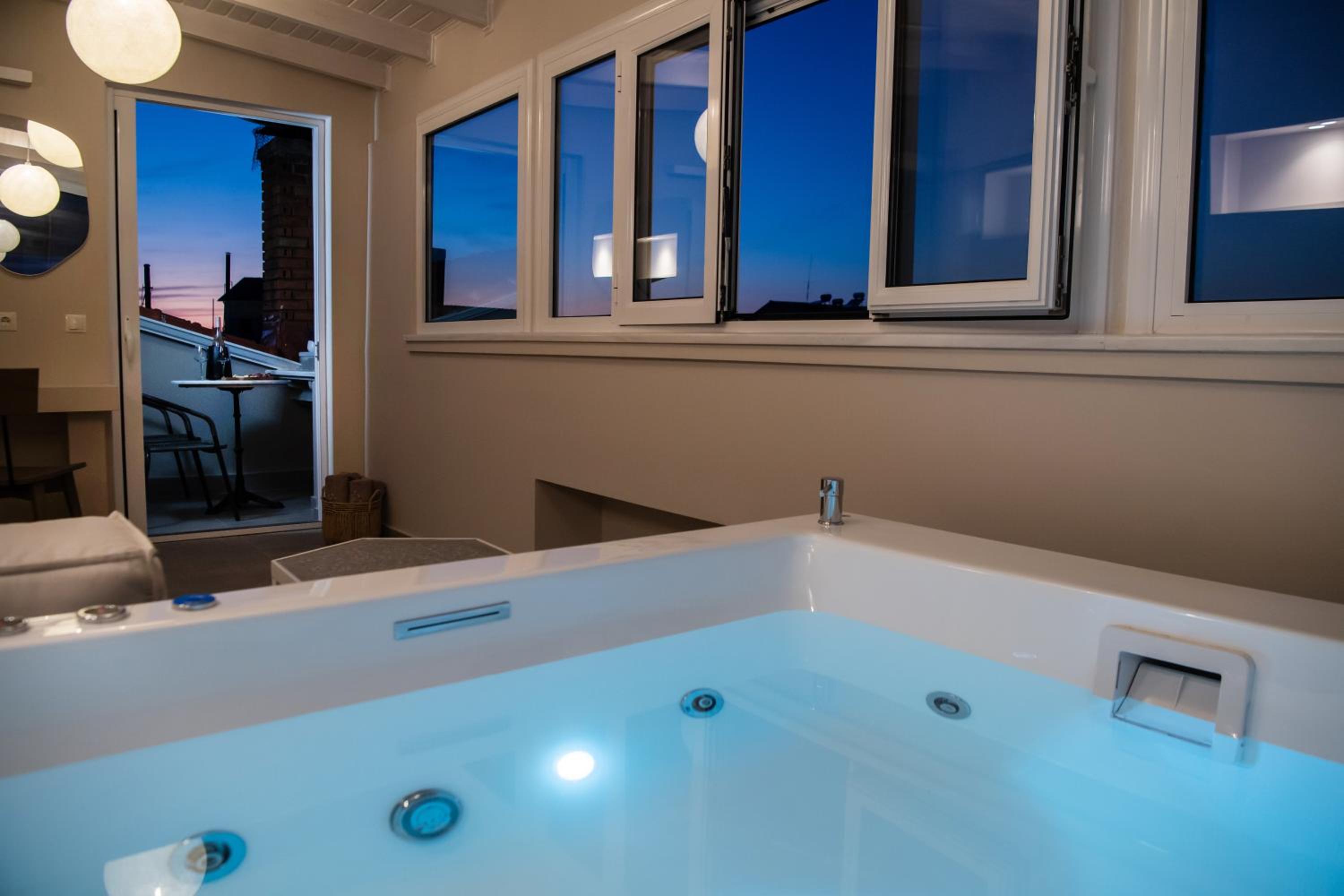 Jacuzzi