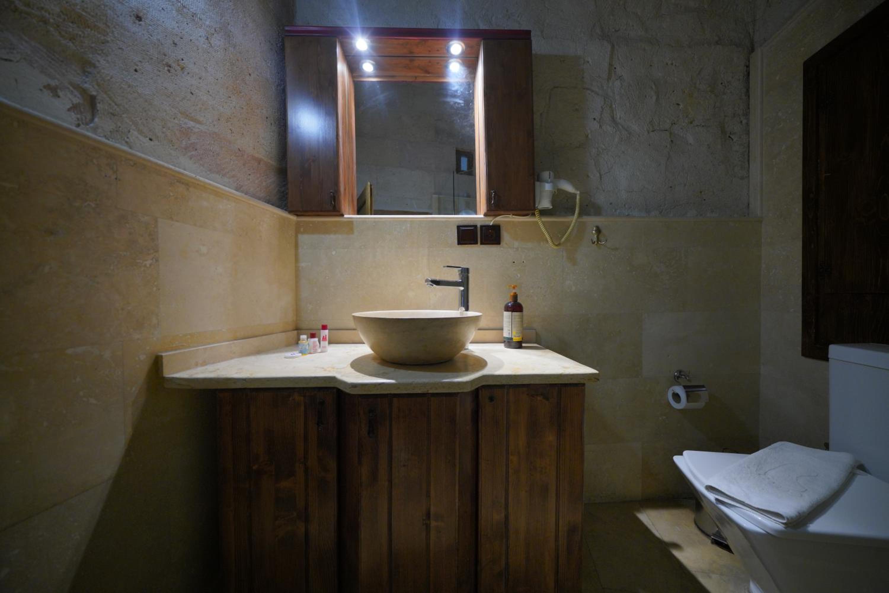 View Cave Hotel - Image 109