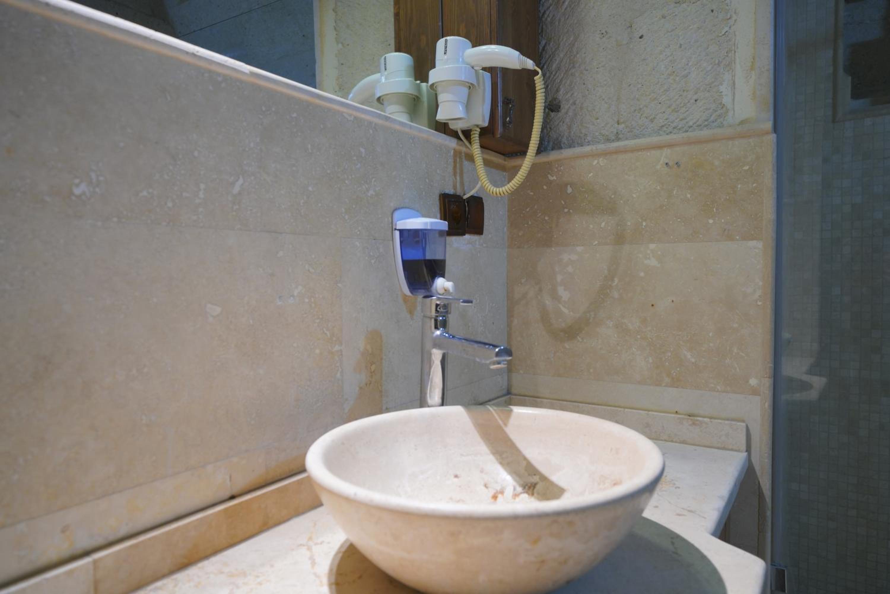 View Cave Hotel - Image 123