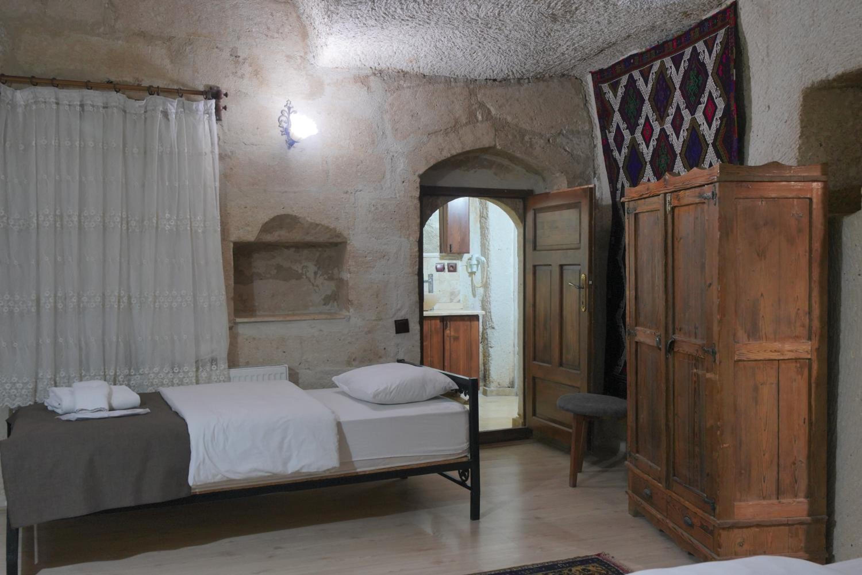 View Cave Hotel - Image 32