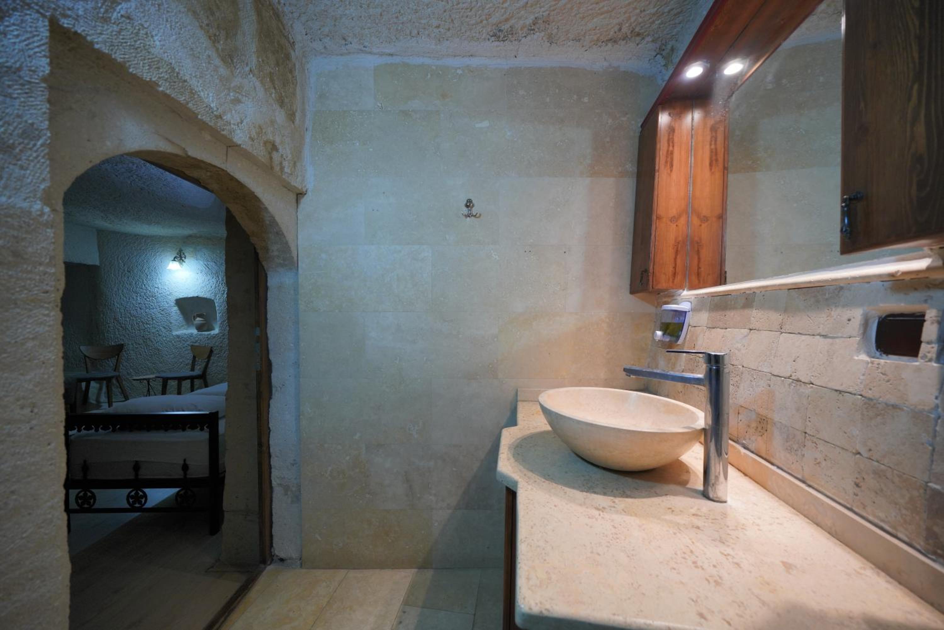 View Cave Hotel - Image 7