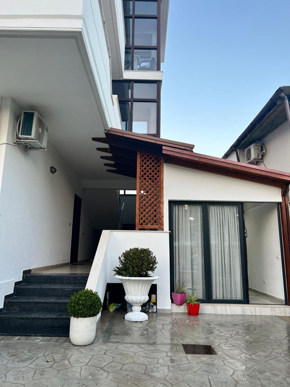Villa SOLIS