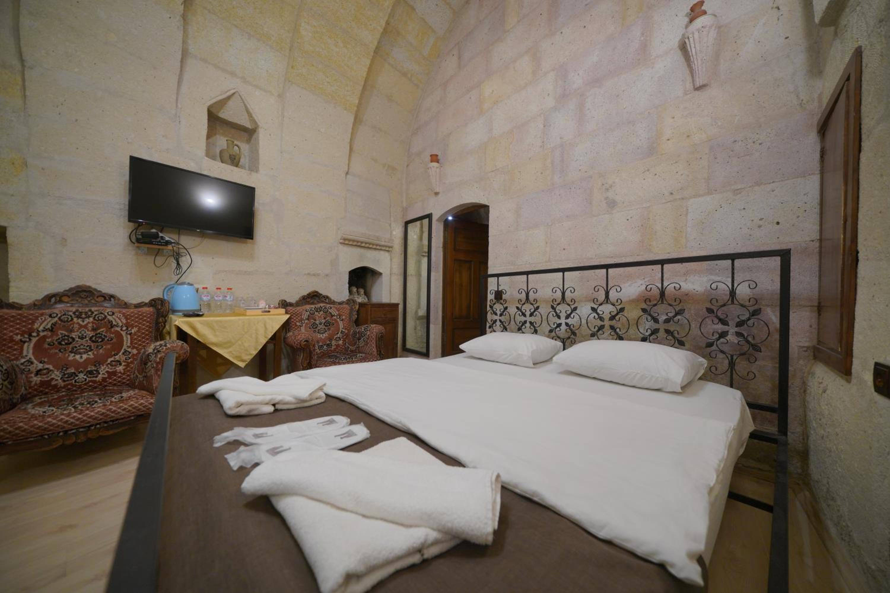 View Cave Hotel - Image 175