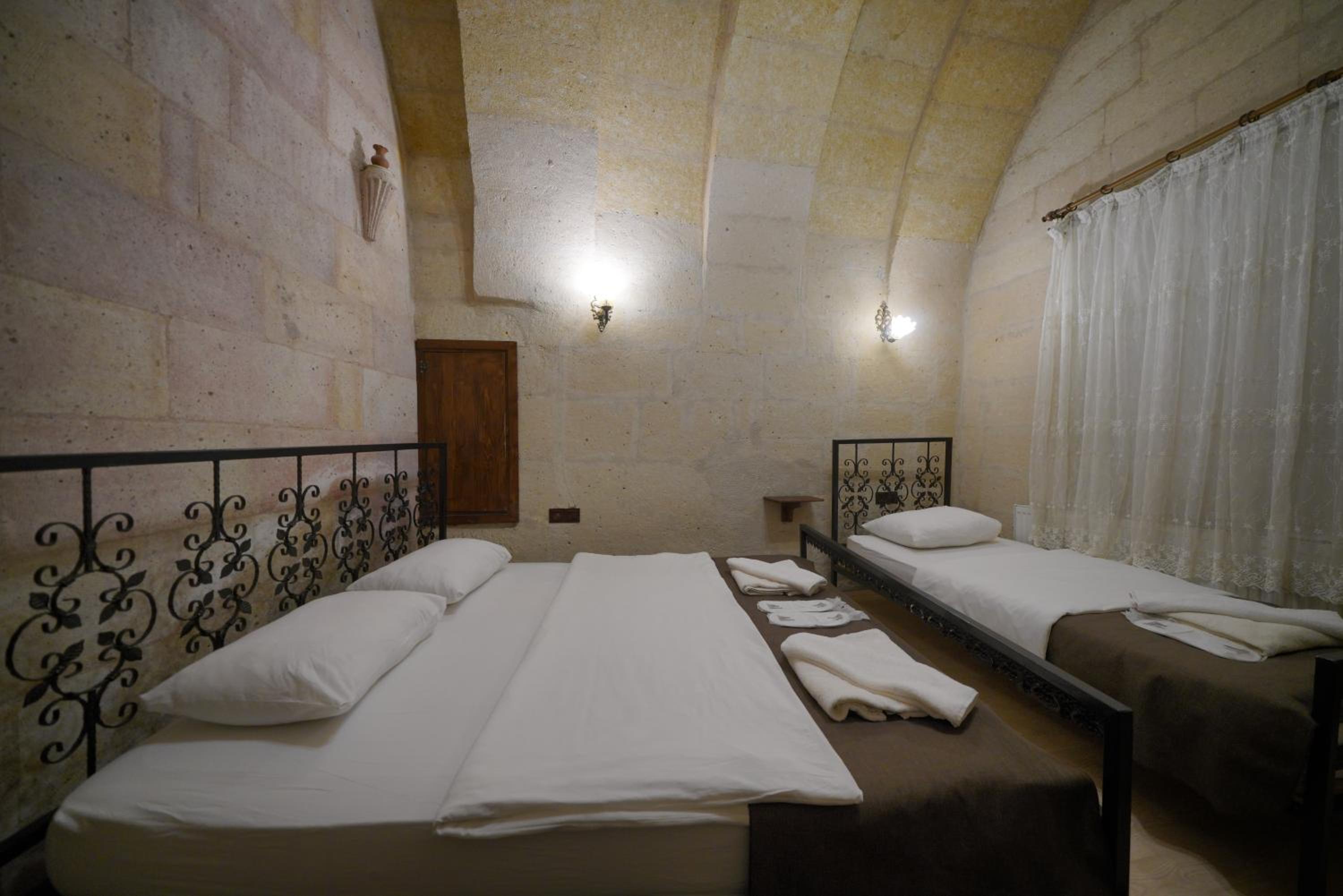 View Cave Hotel - Image 168