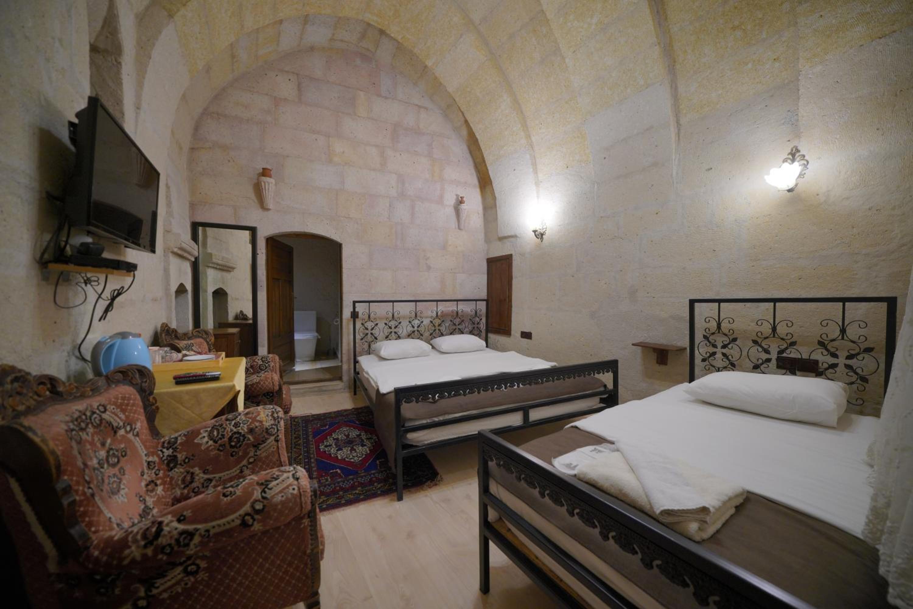 View Cave Hotel - Image 180