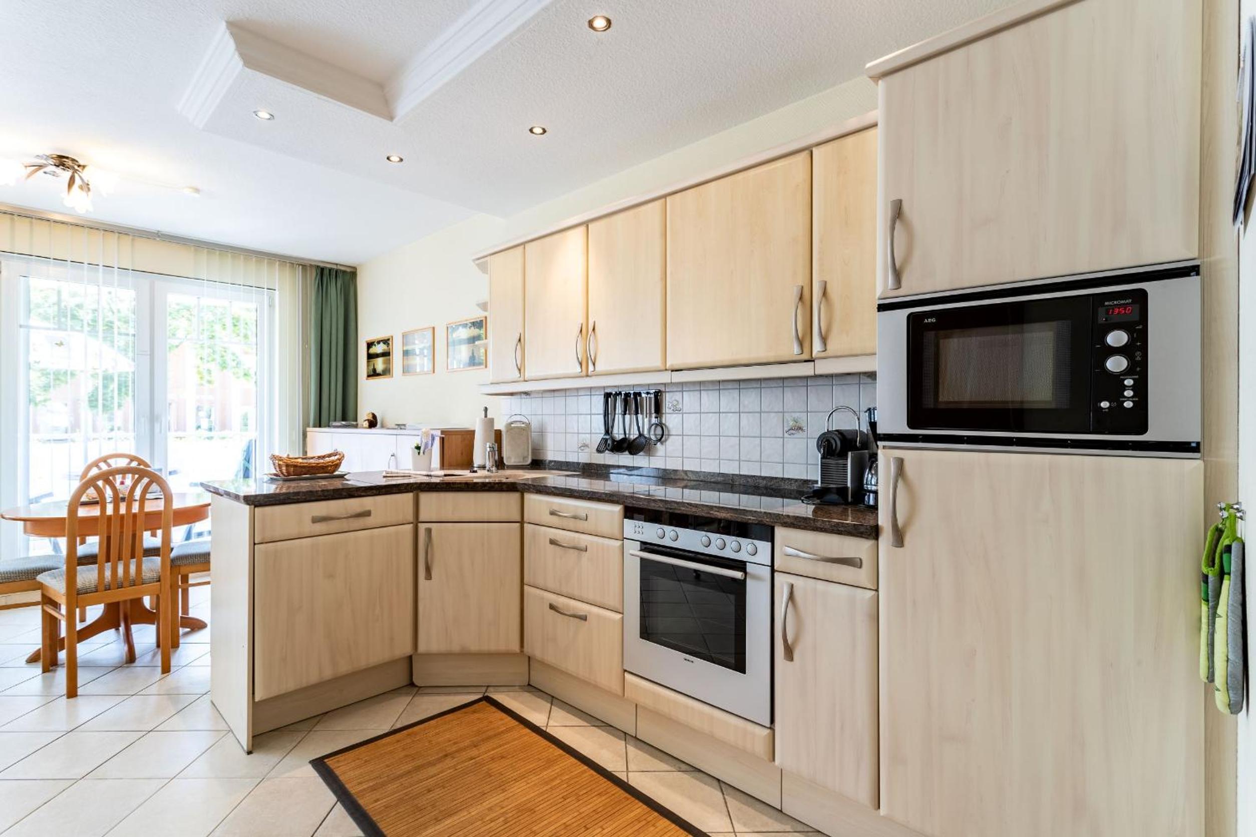 Ferienwohnung Ursula in der Villa zum Kronprinzen direkt gegenüber der Saarow Therme view 5