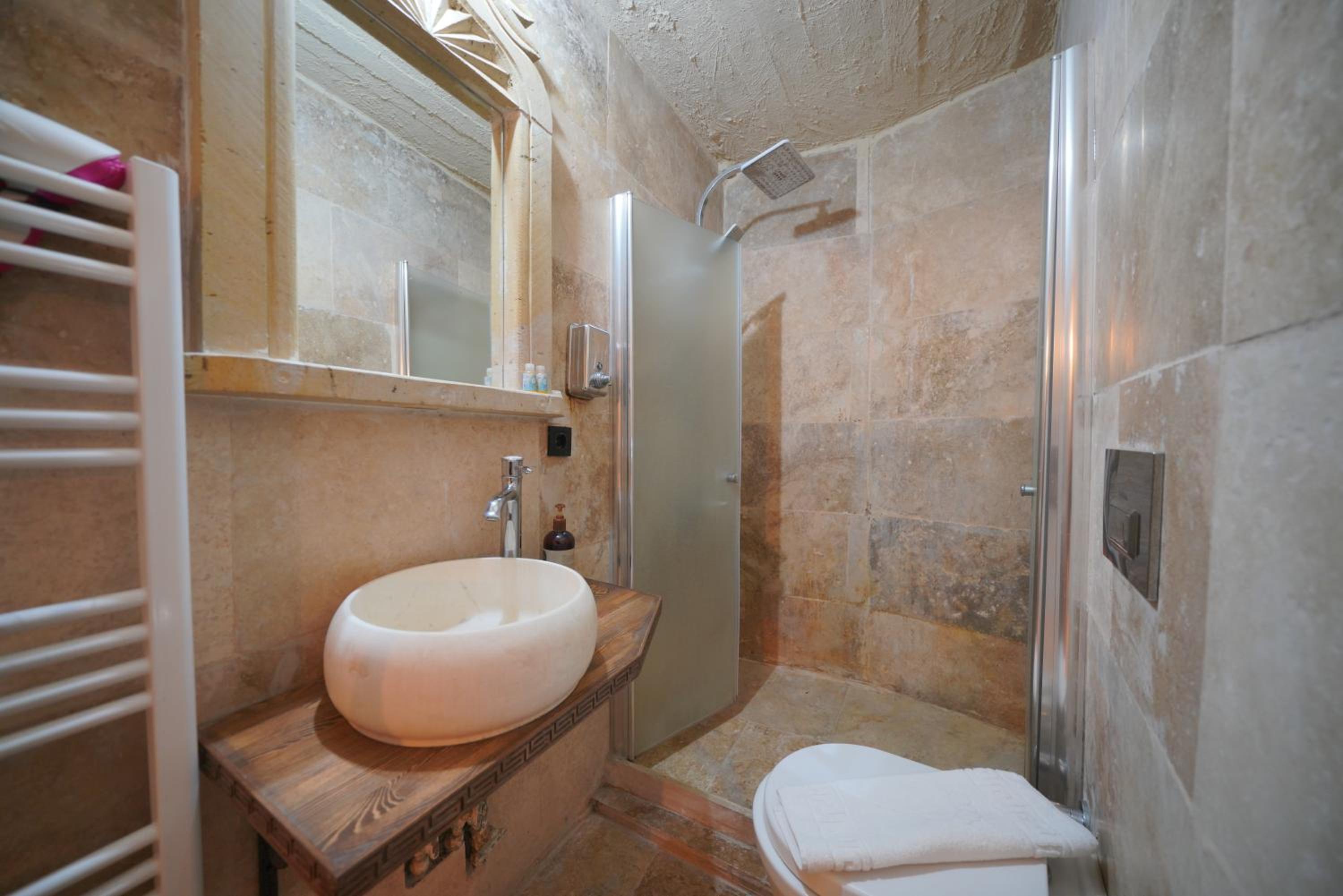 View Cave Hotel - Image 183