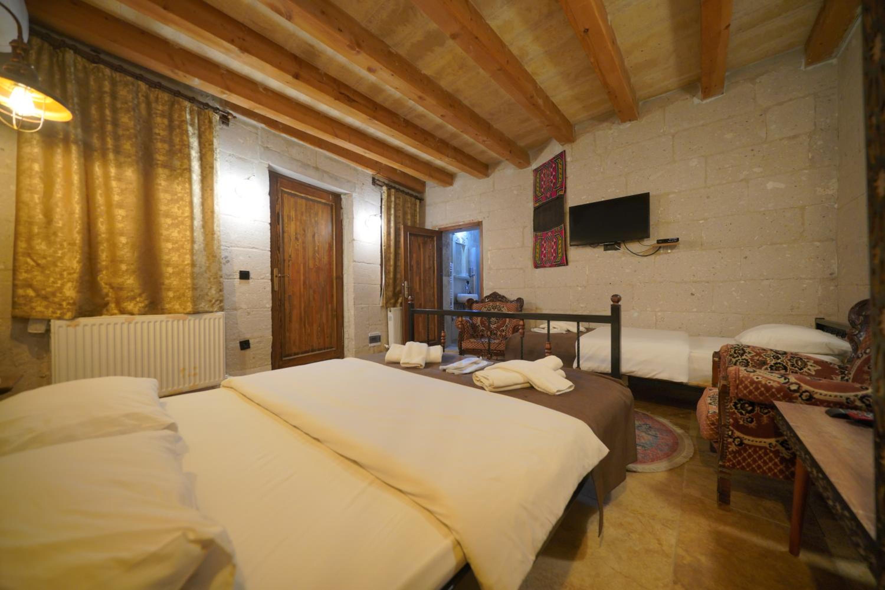 View Cave Hotel - Image 185