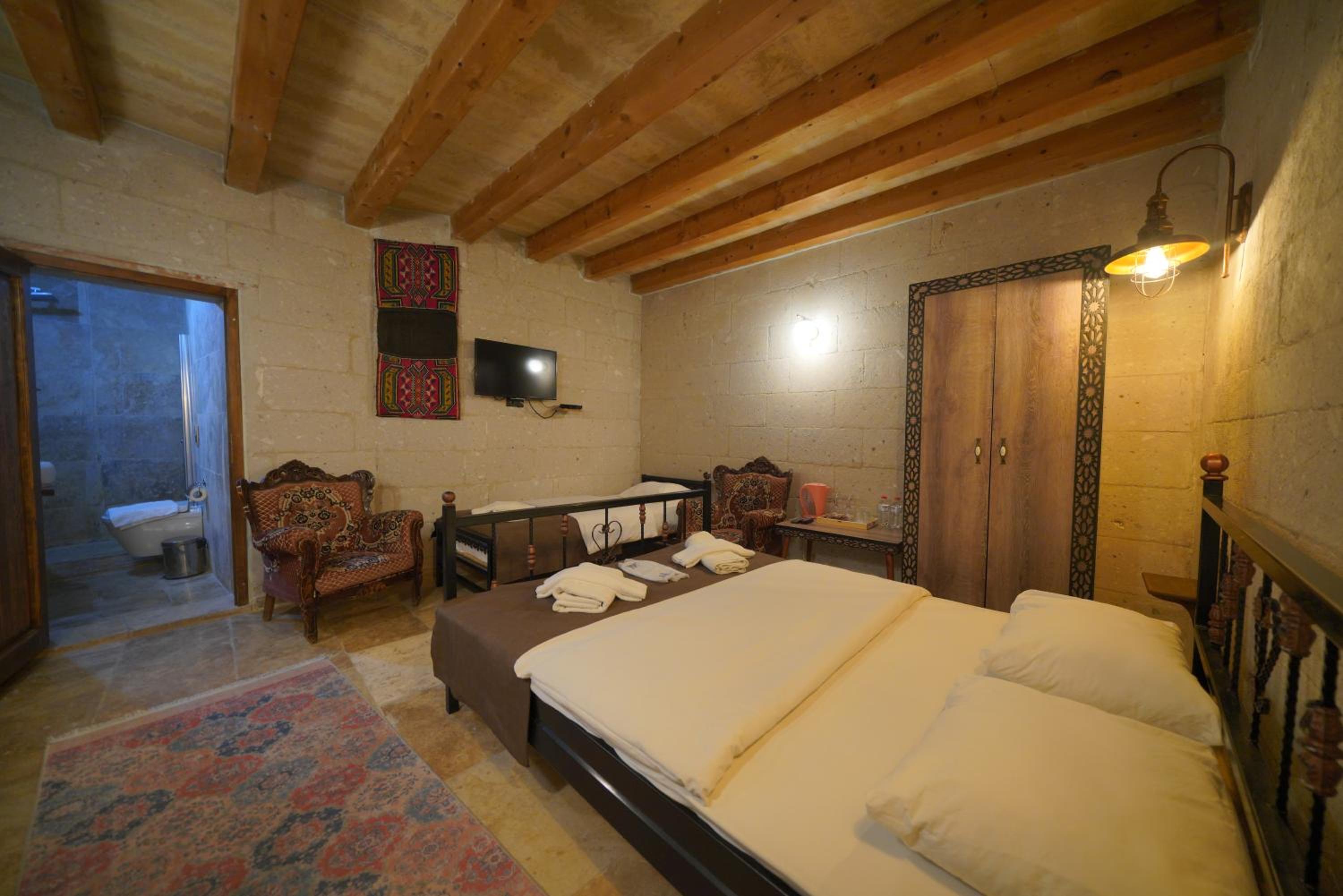 View Cave Hotel - Image 37