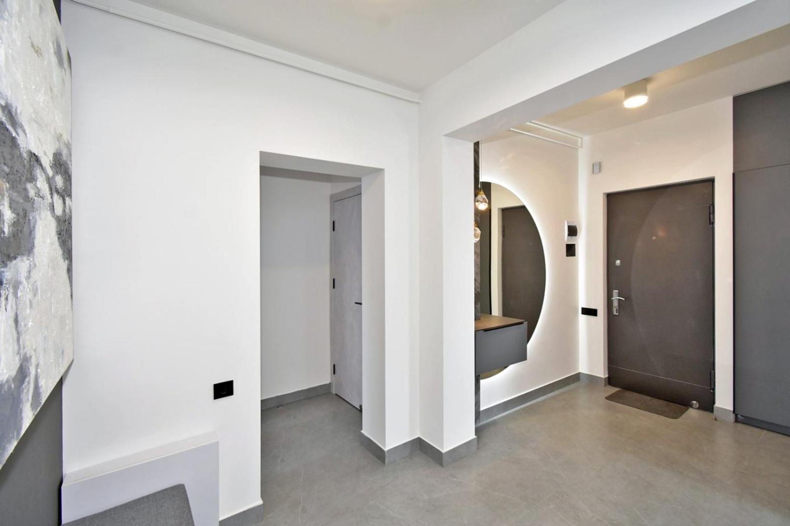 Luxury Apartment, 2 bedrooms and 1 living room in Avan