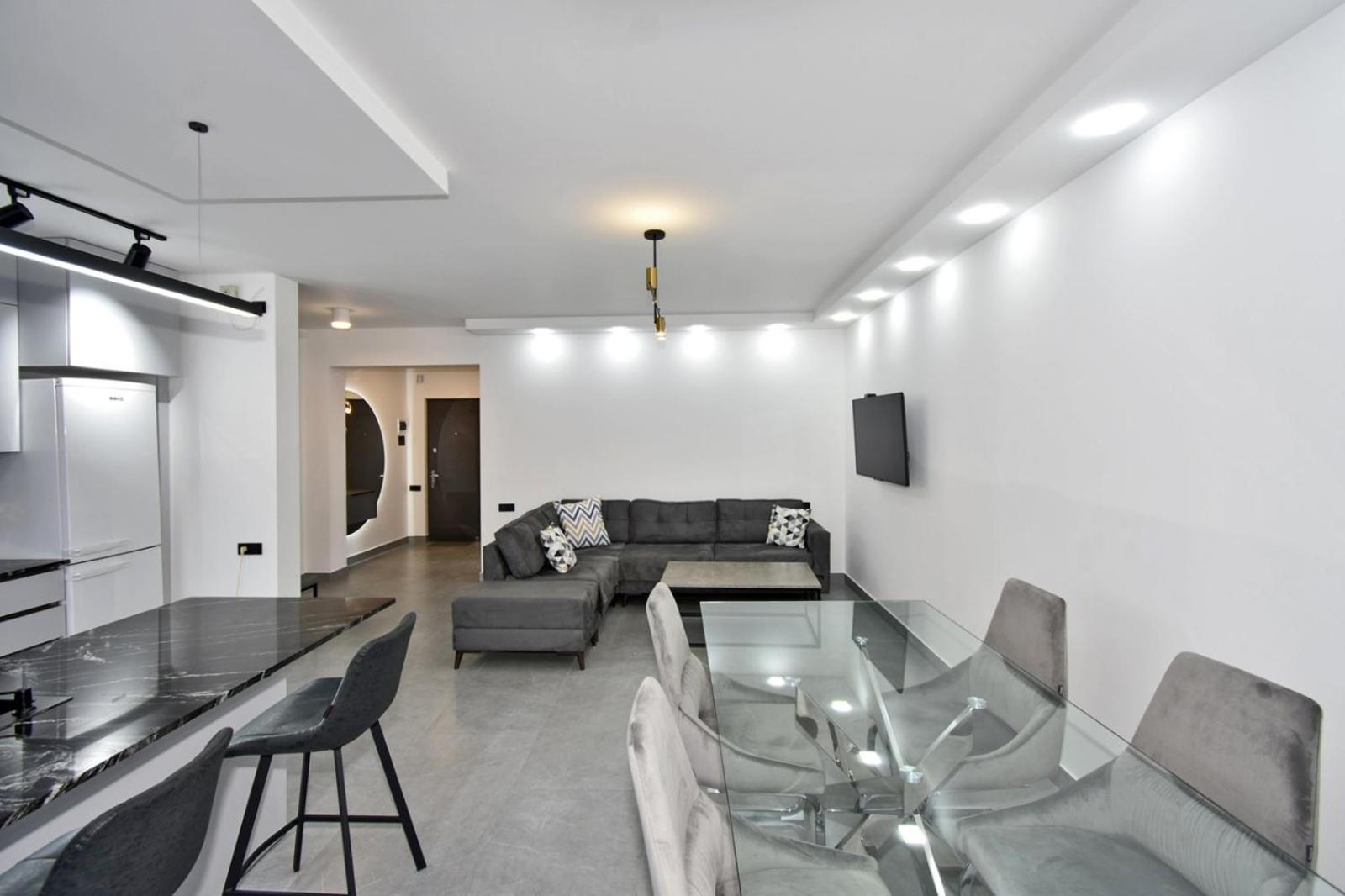 Luxury Apartment, 2 bedrooms and 1 living room in Avan