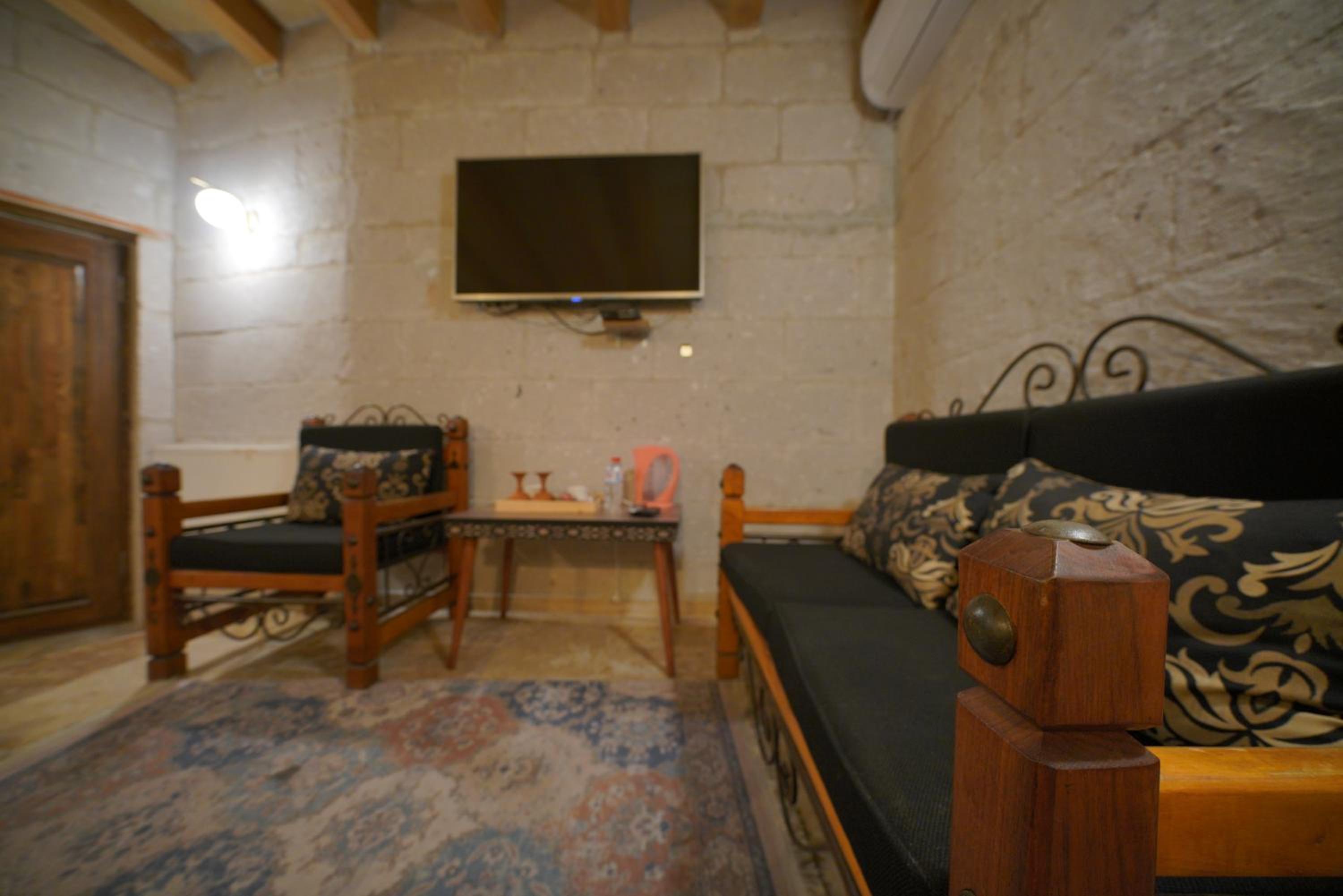 View Cave Hotel - Image 190