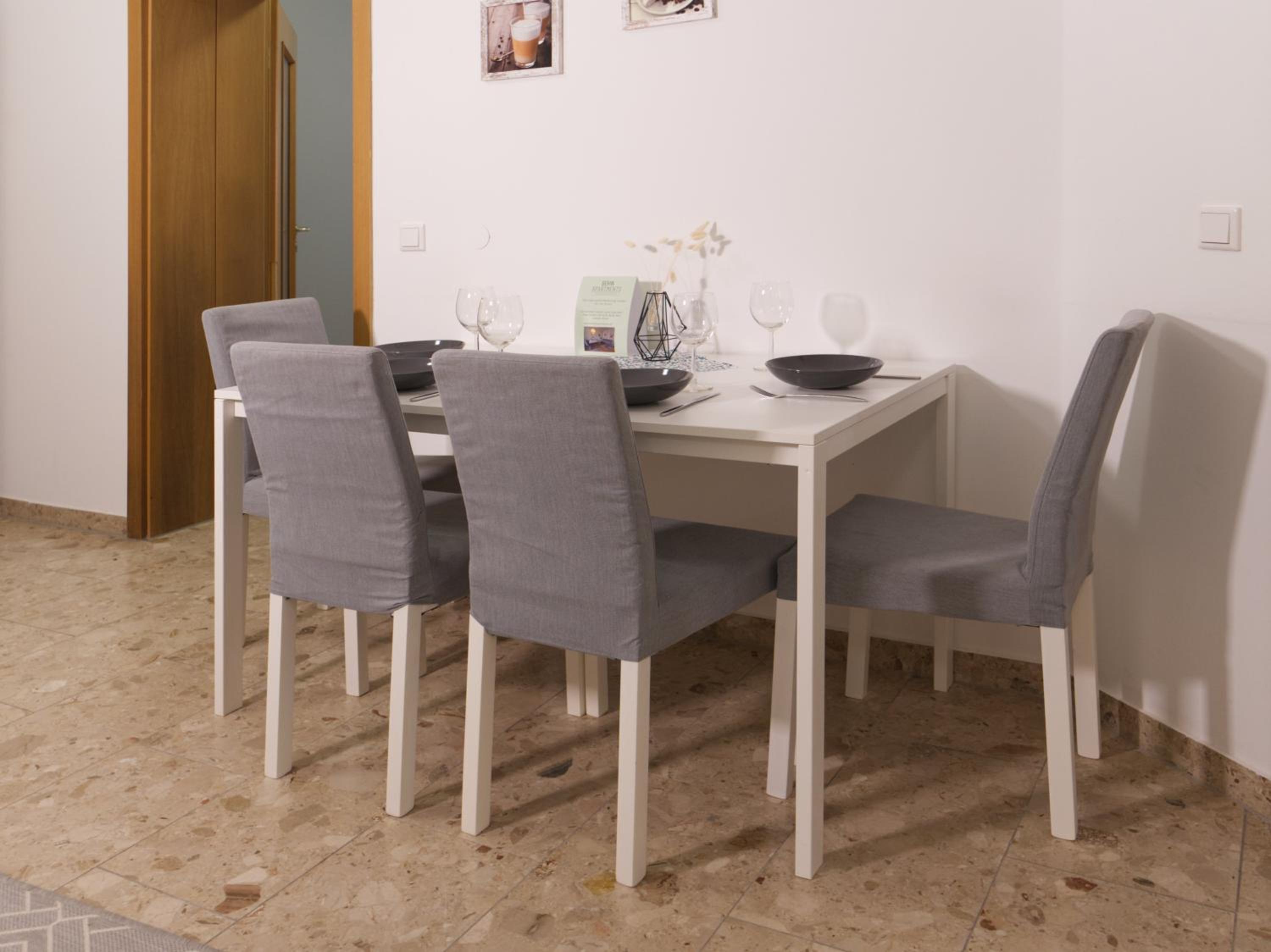 BohnApartments Elisa - Wohlfühlapartment mit 2 Parkplätzen und 3 Schlafzimmern - WLAN - Vollausstattung