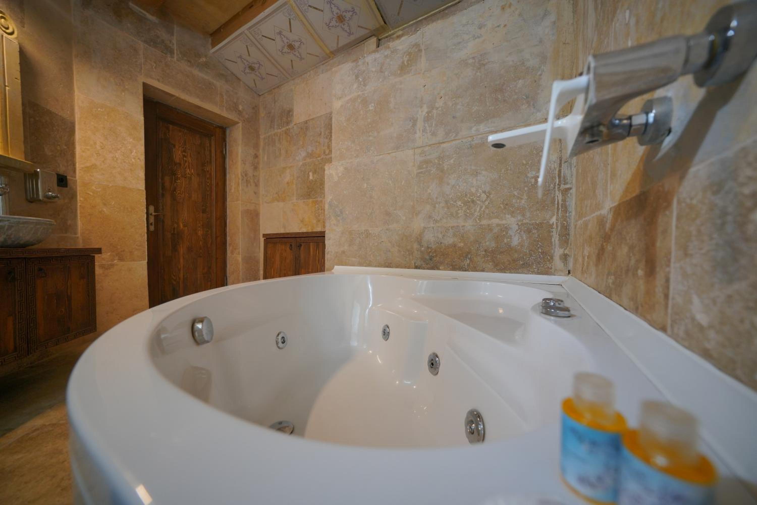 View Cave Hotel - Image 61