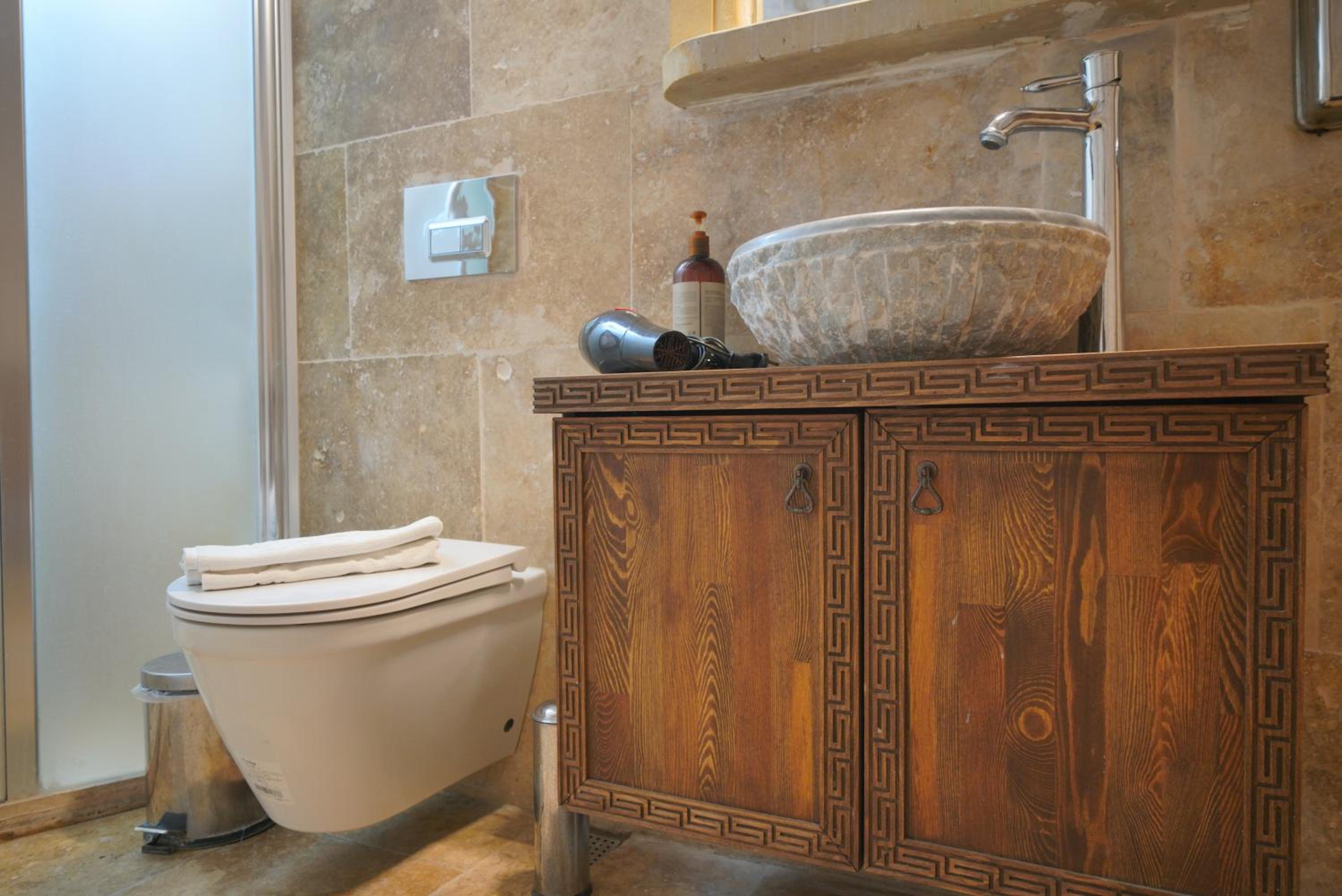 View Cave Hotel - Image 201