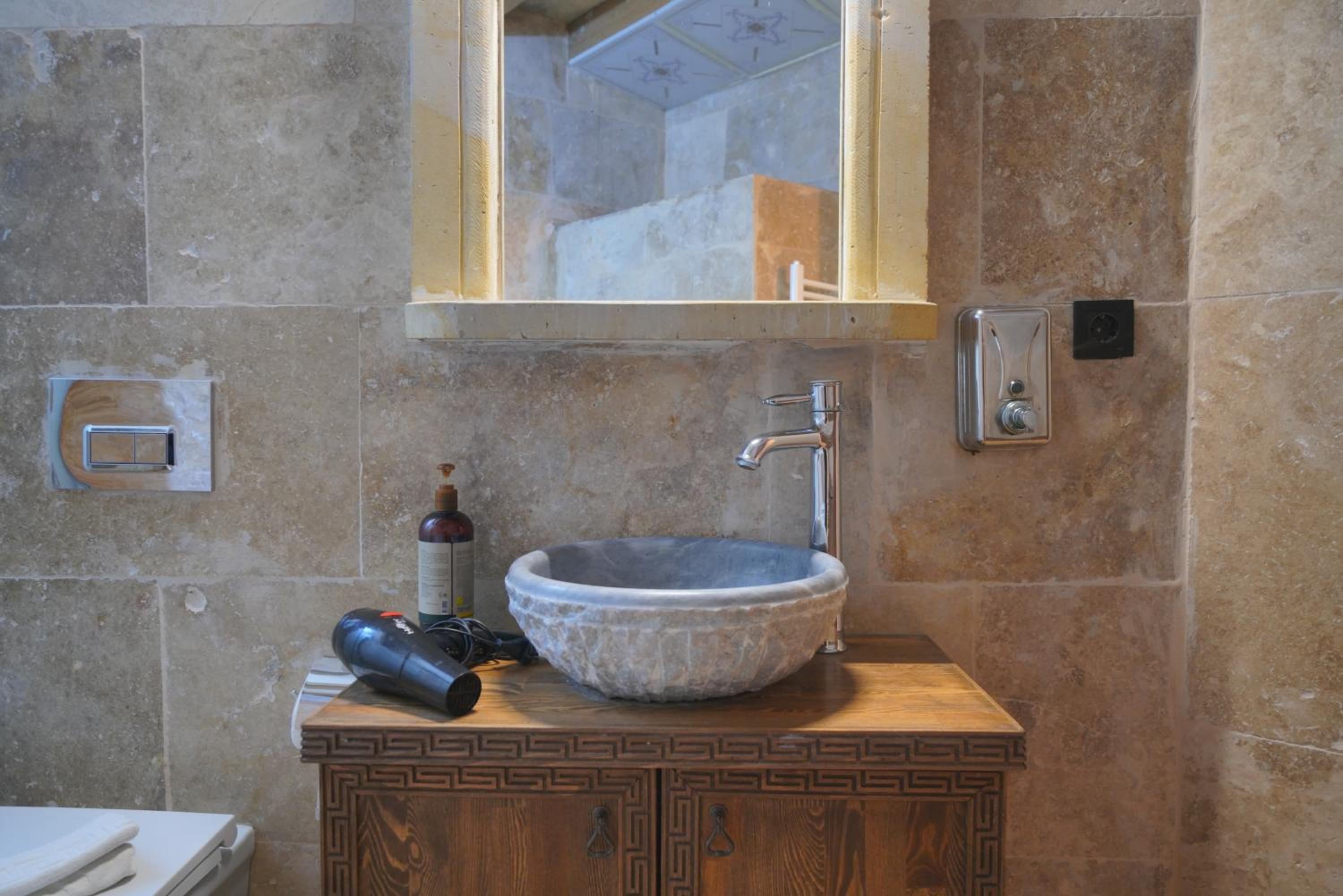 View Cave Hotel - Image 202