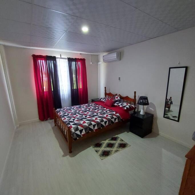 Miss Pea Apartments view 4