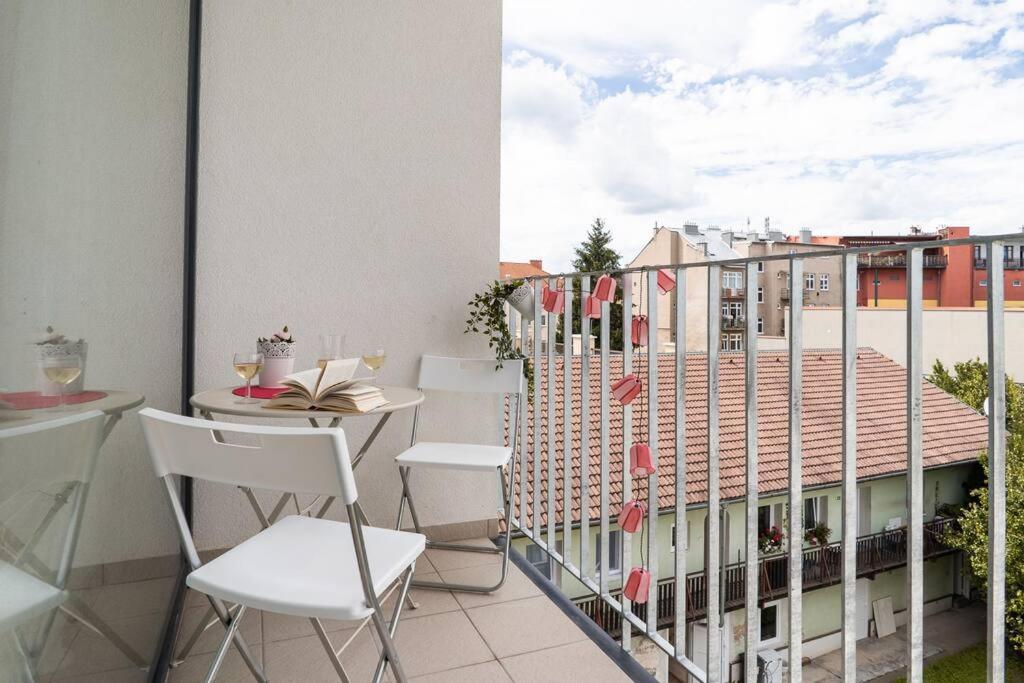 Garden View Studio with a balcony (self check in)