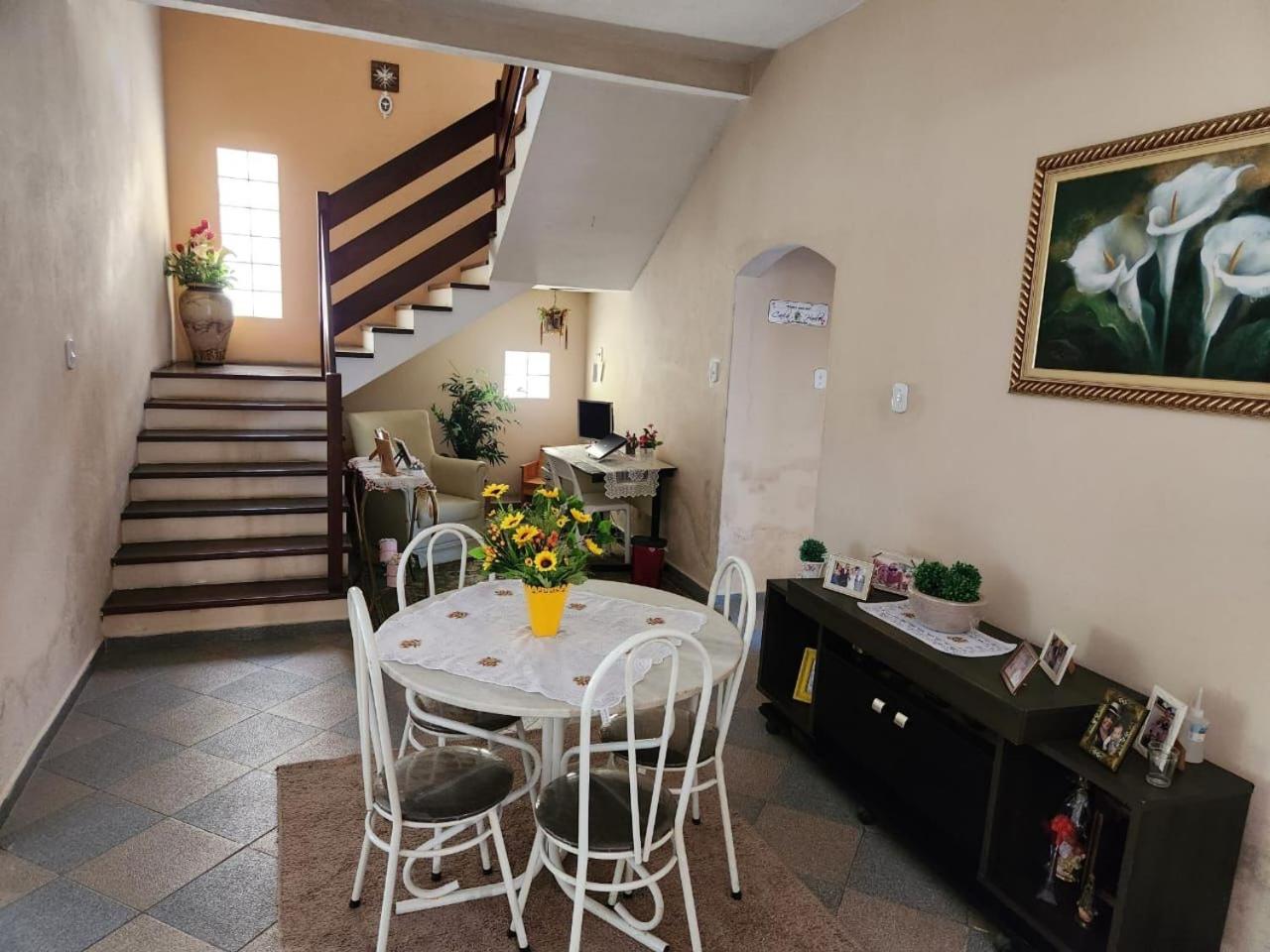 Casa Família Silva próximo ao Santuário Nacional