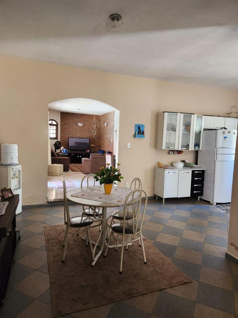 Casa Família Silva próximo ao Santuário Nacional