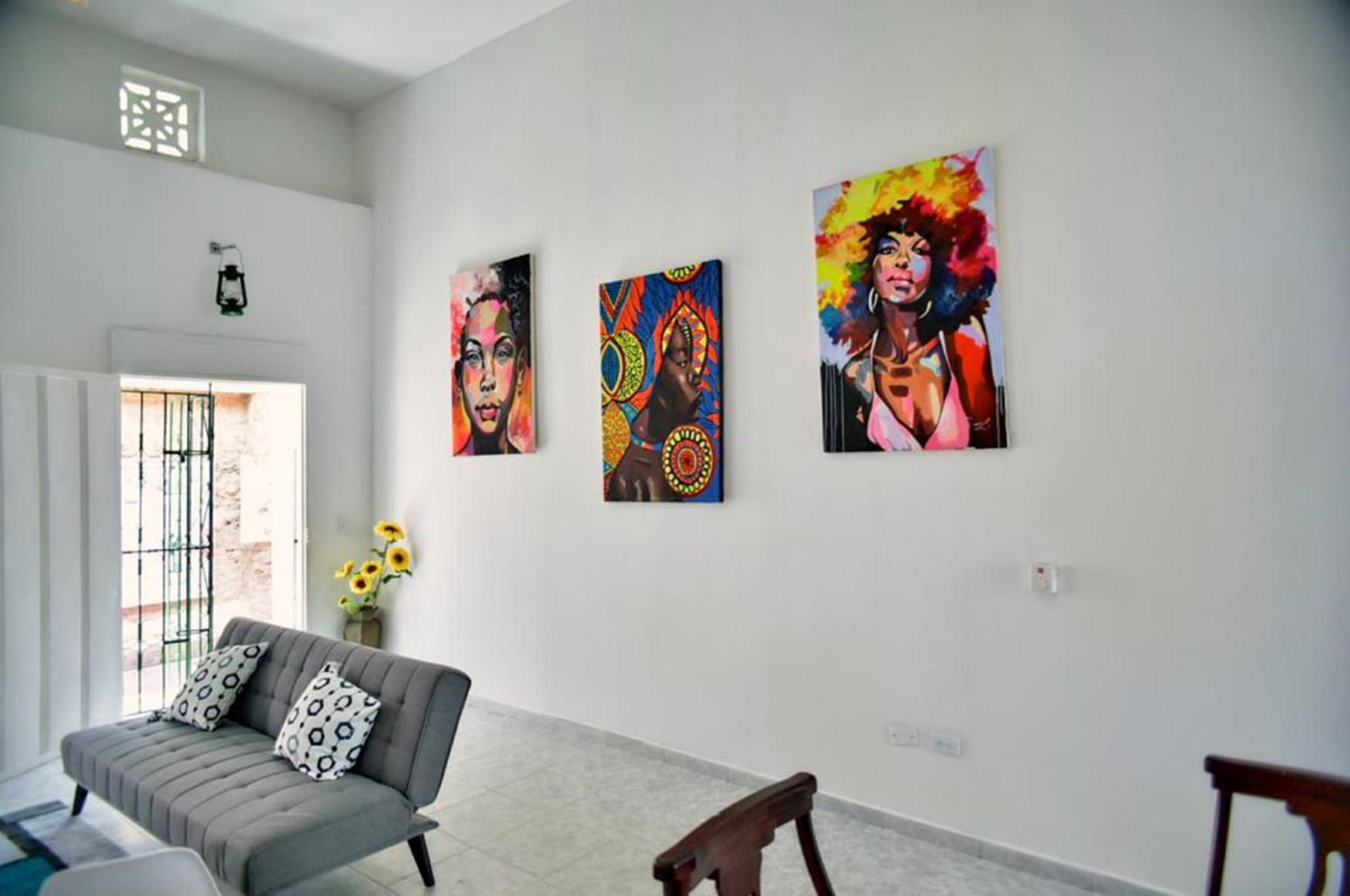 2AG-1M CASA DE 2 HABITACIONES EN GETSEMANI CON JACUZZI Y WIFI
