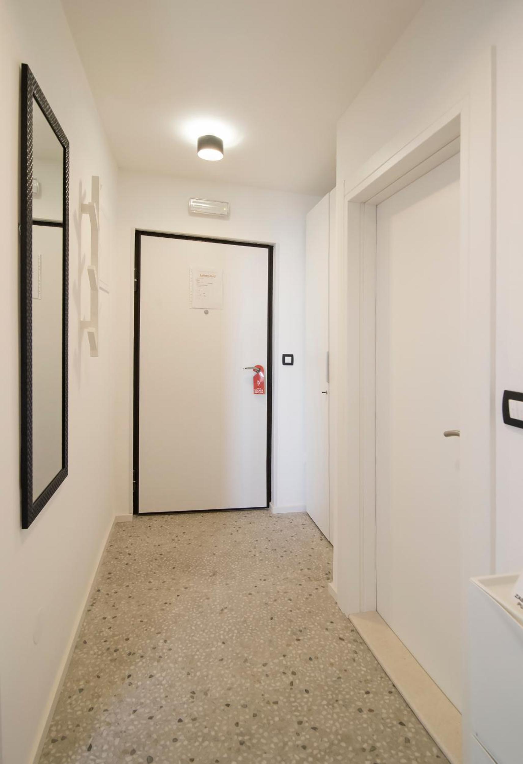 Blue Cliff Apartment
