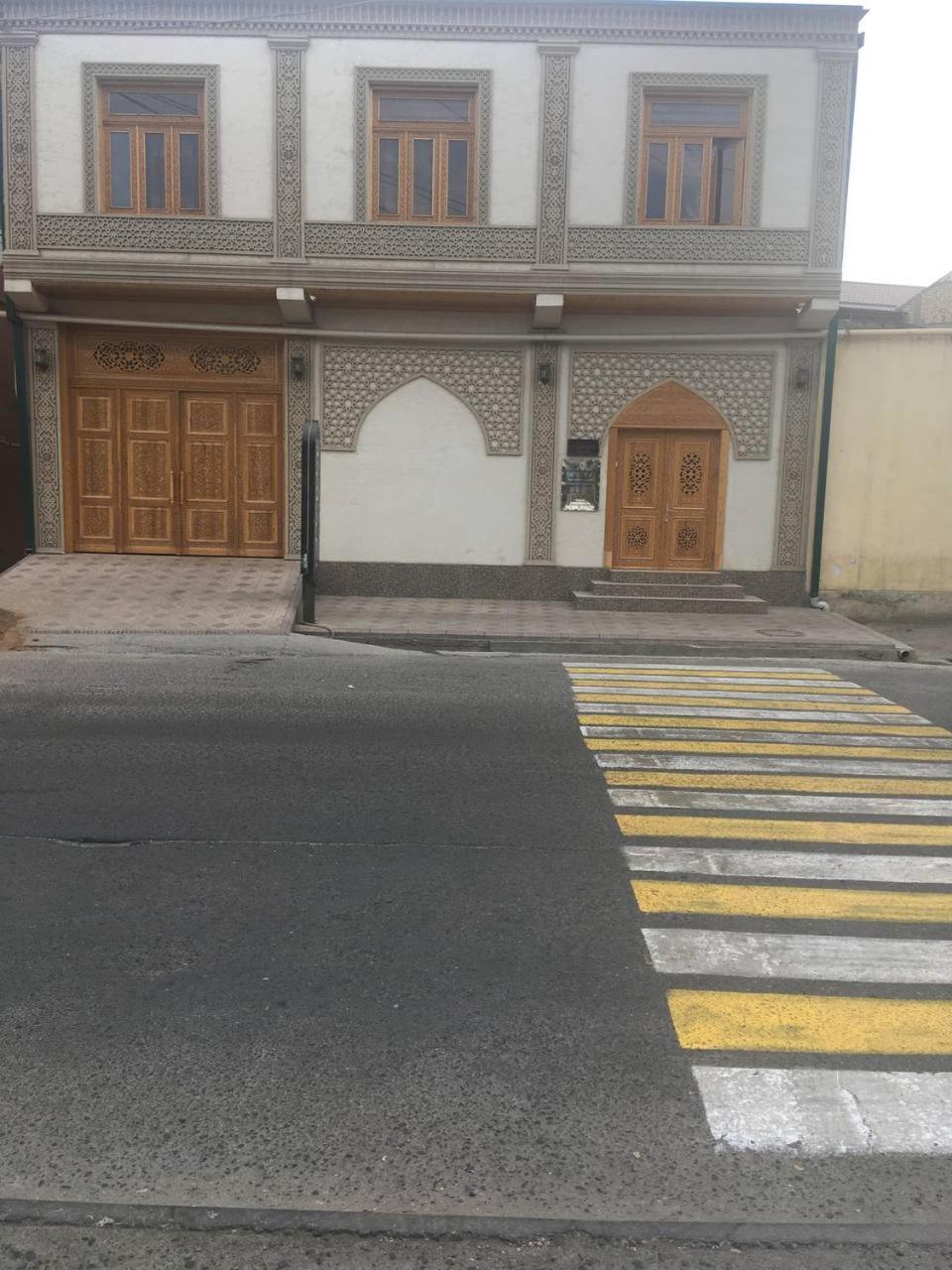 Uzbek House