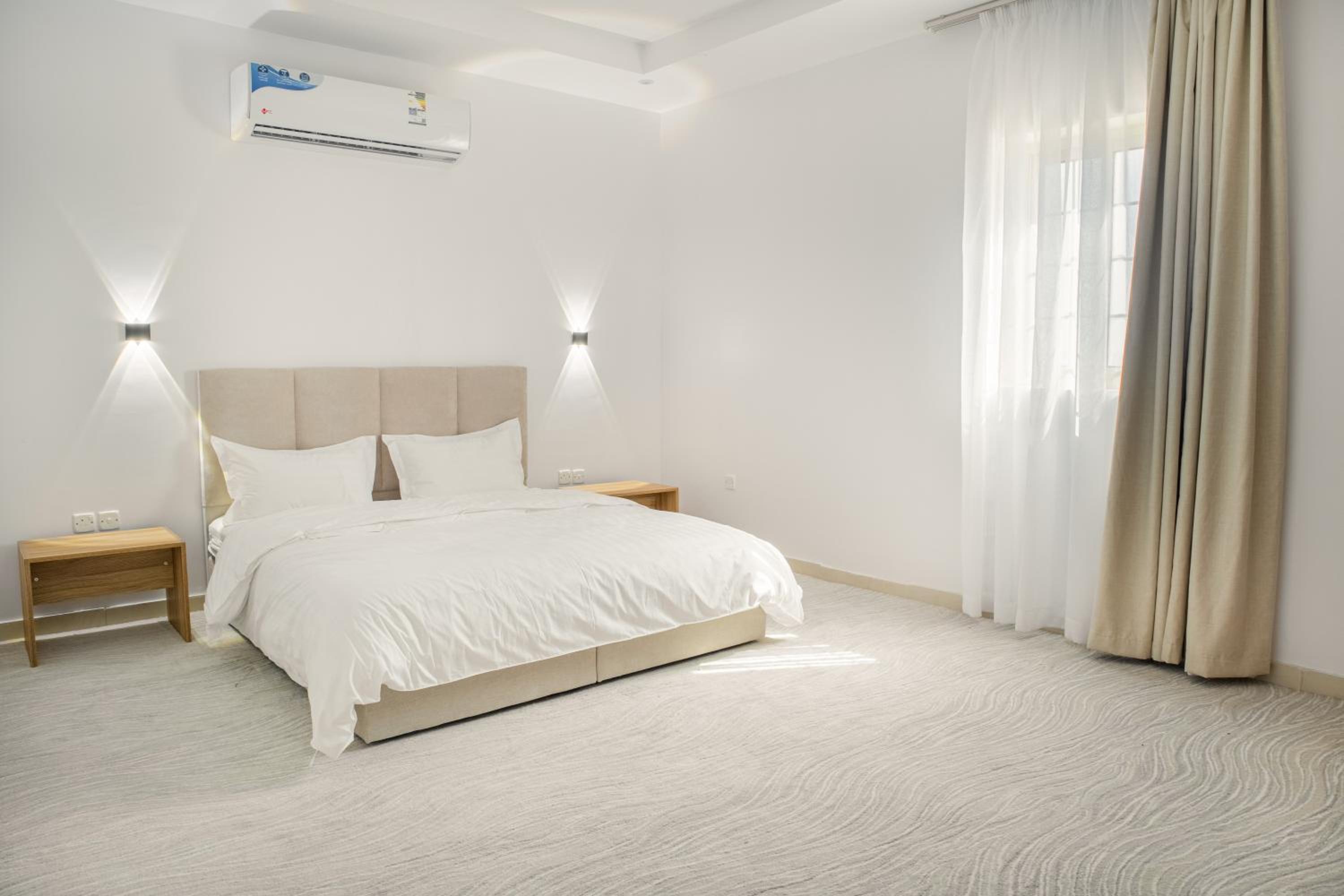 Luxury and Modern Hotel Apartments in Mudhainib view 3