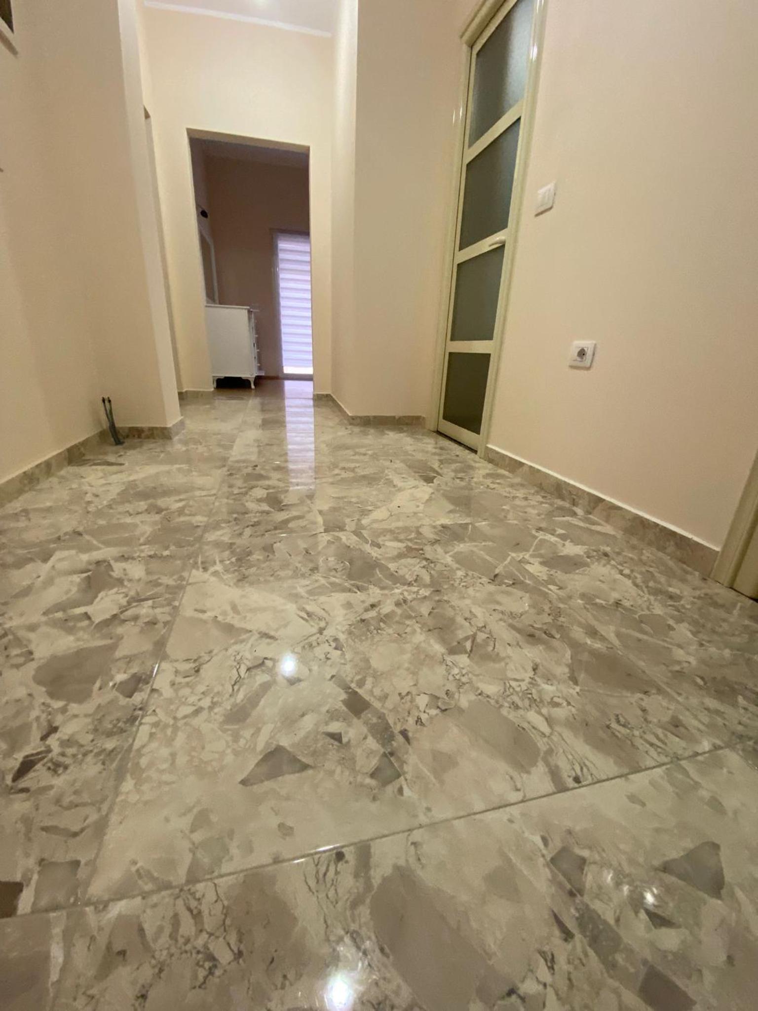 Apartament Jony