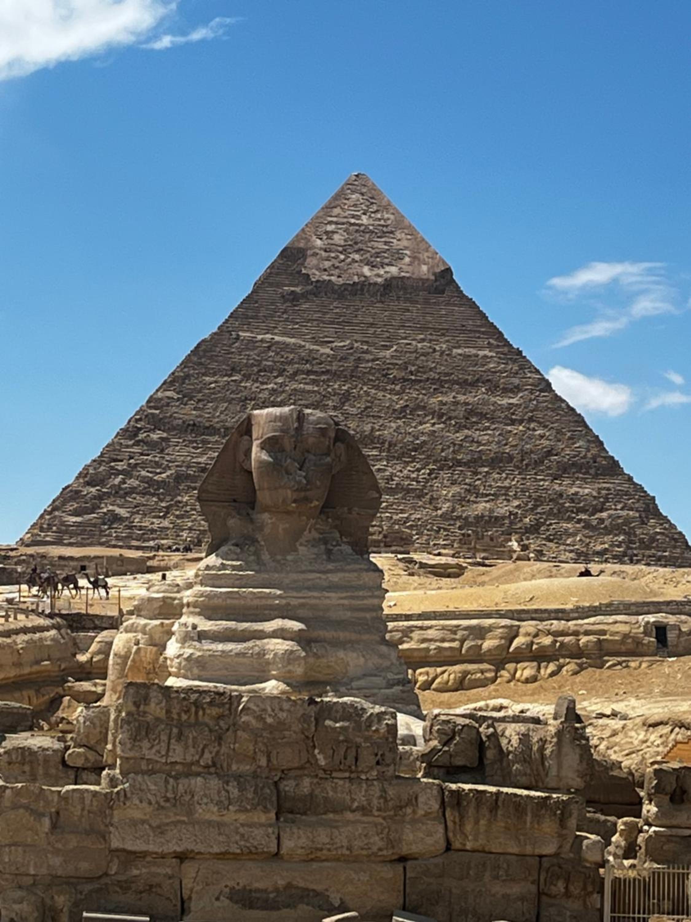 King hur pyramids inn