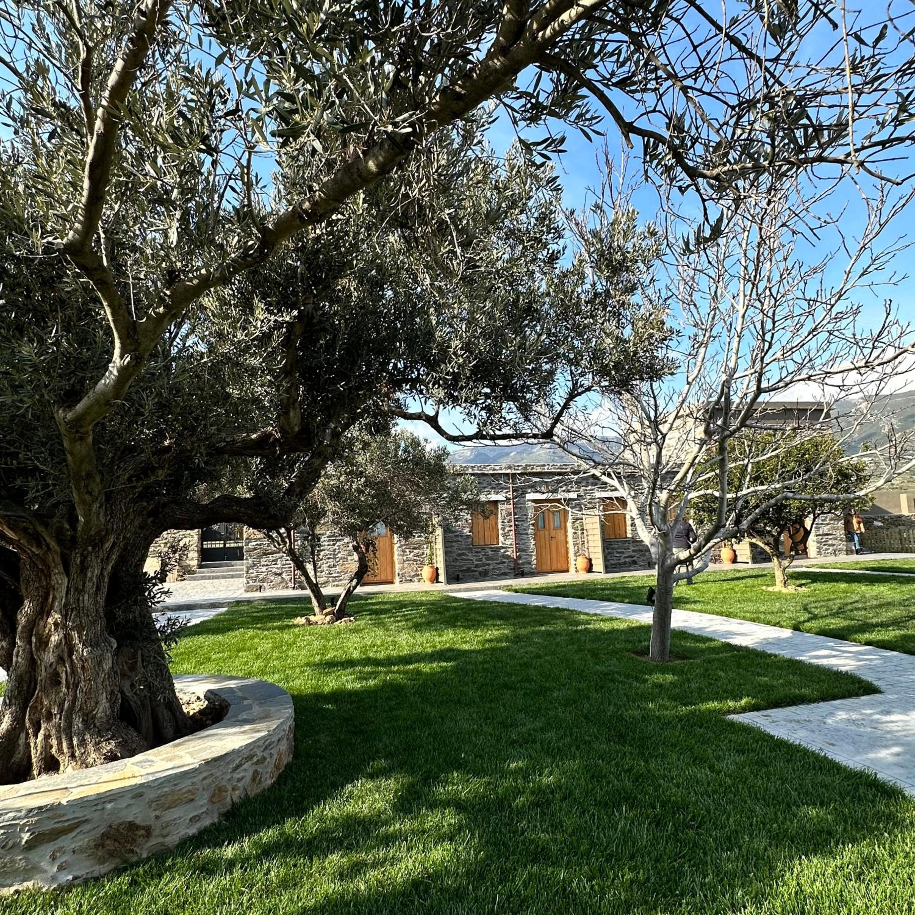 Peristerionas Estate
