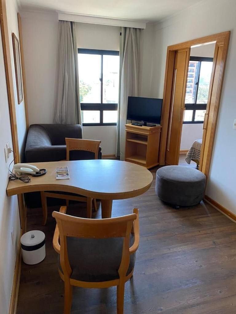 Flat bem localizado na região de Pinheiros!