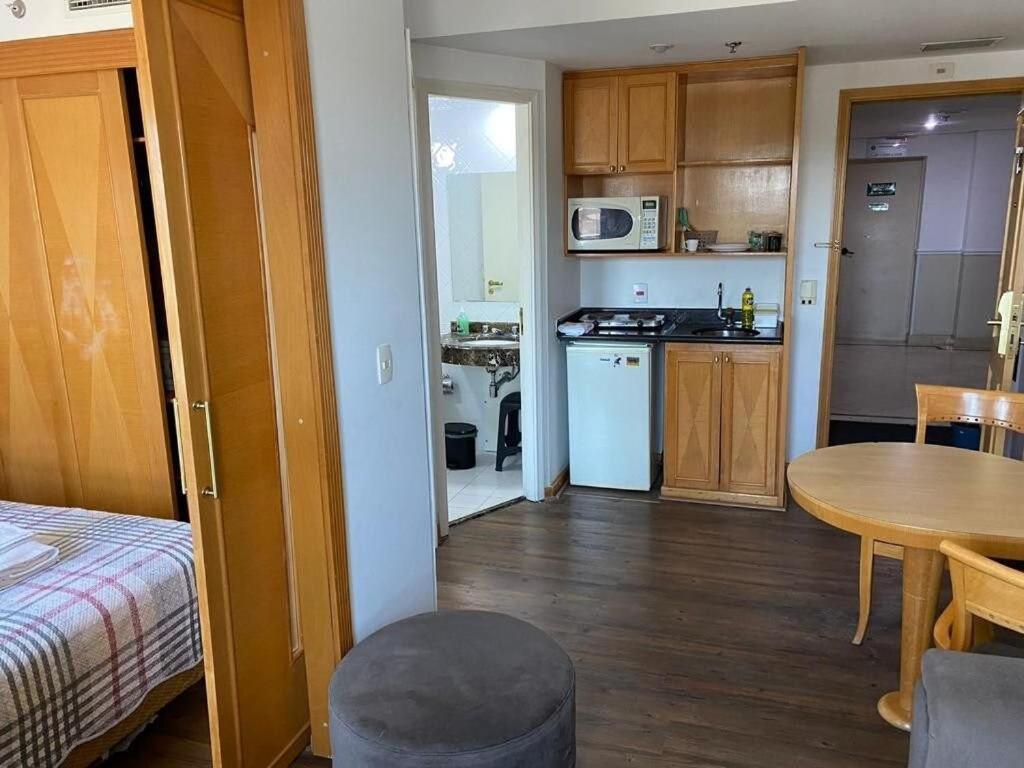 Flat bem localizado na região de Pinheiros!