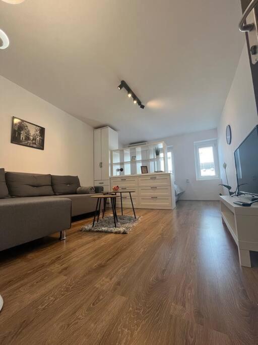 Bellissima Apartment view 4