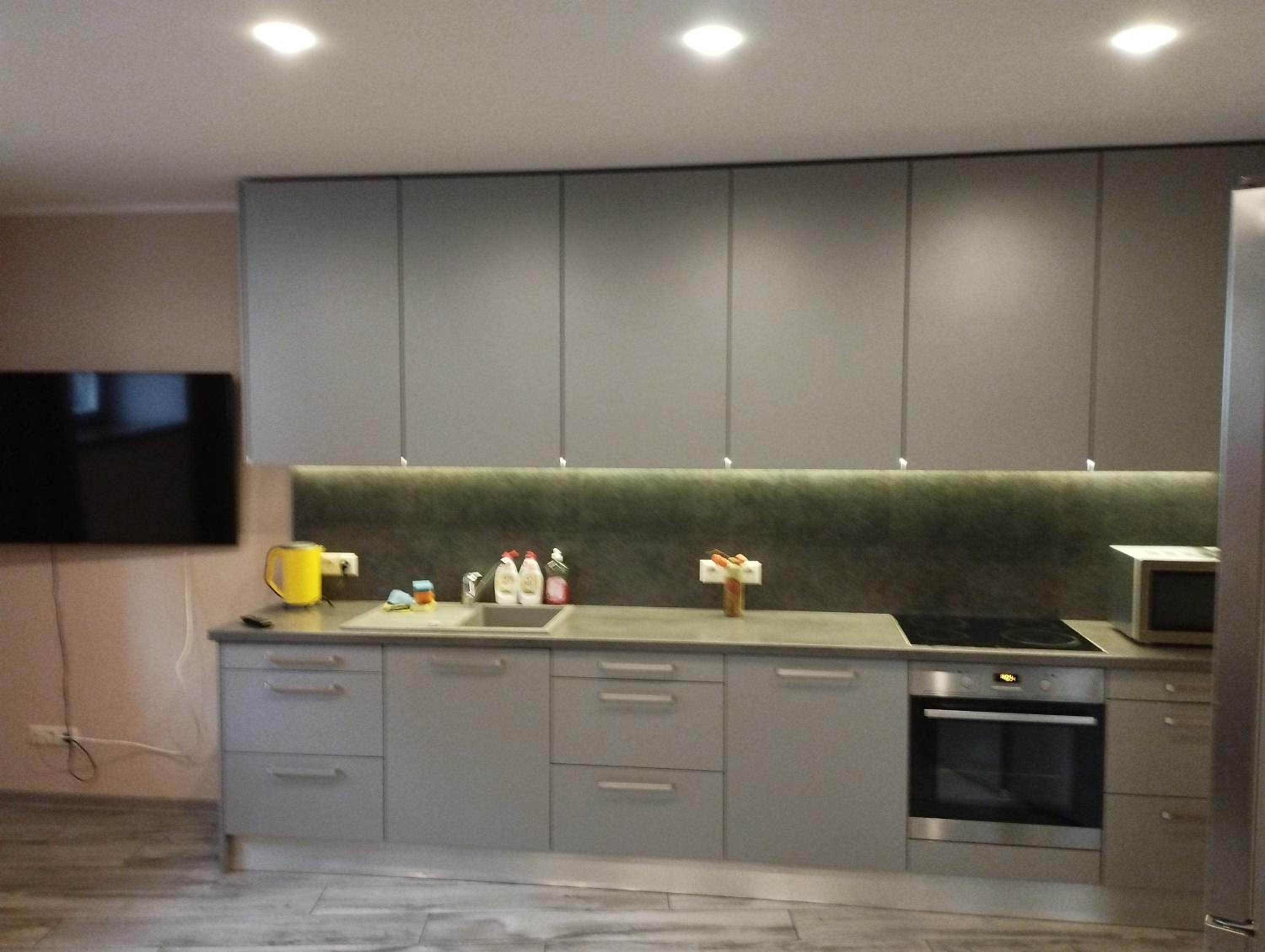 Spacious apartment in the quiet center view 5