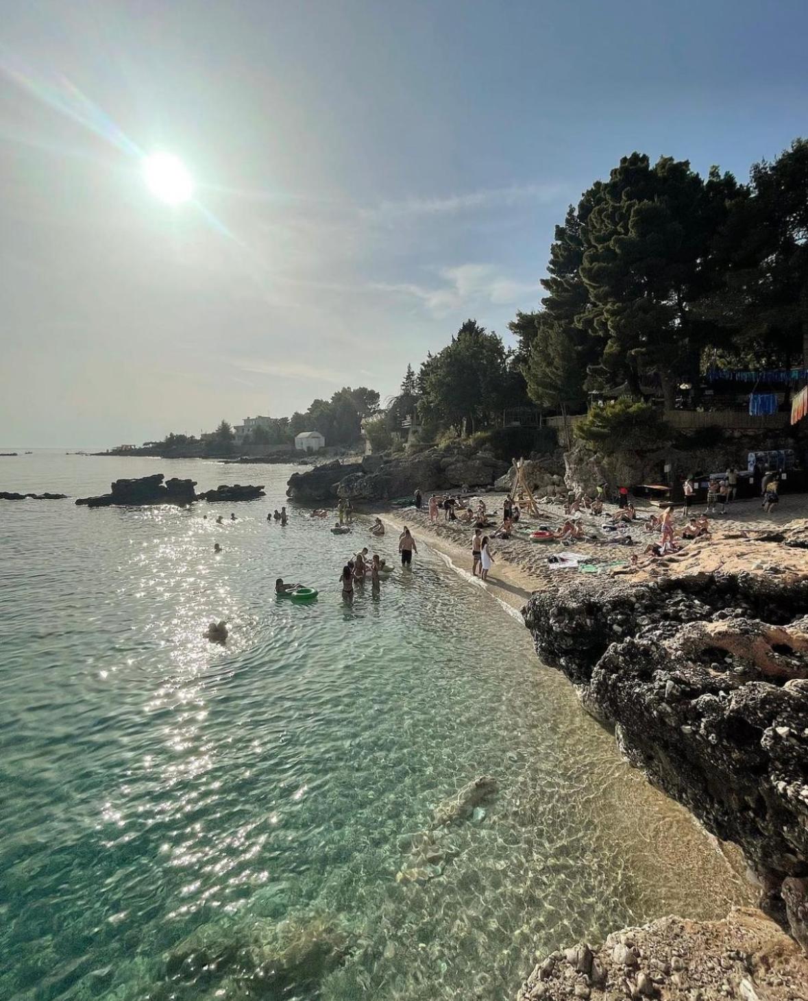Essos Villas