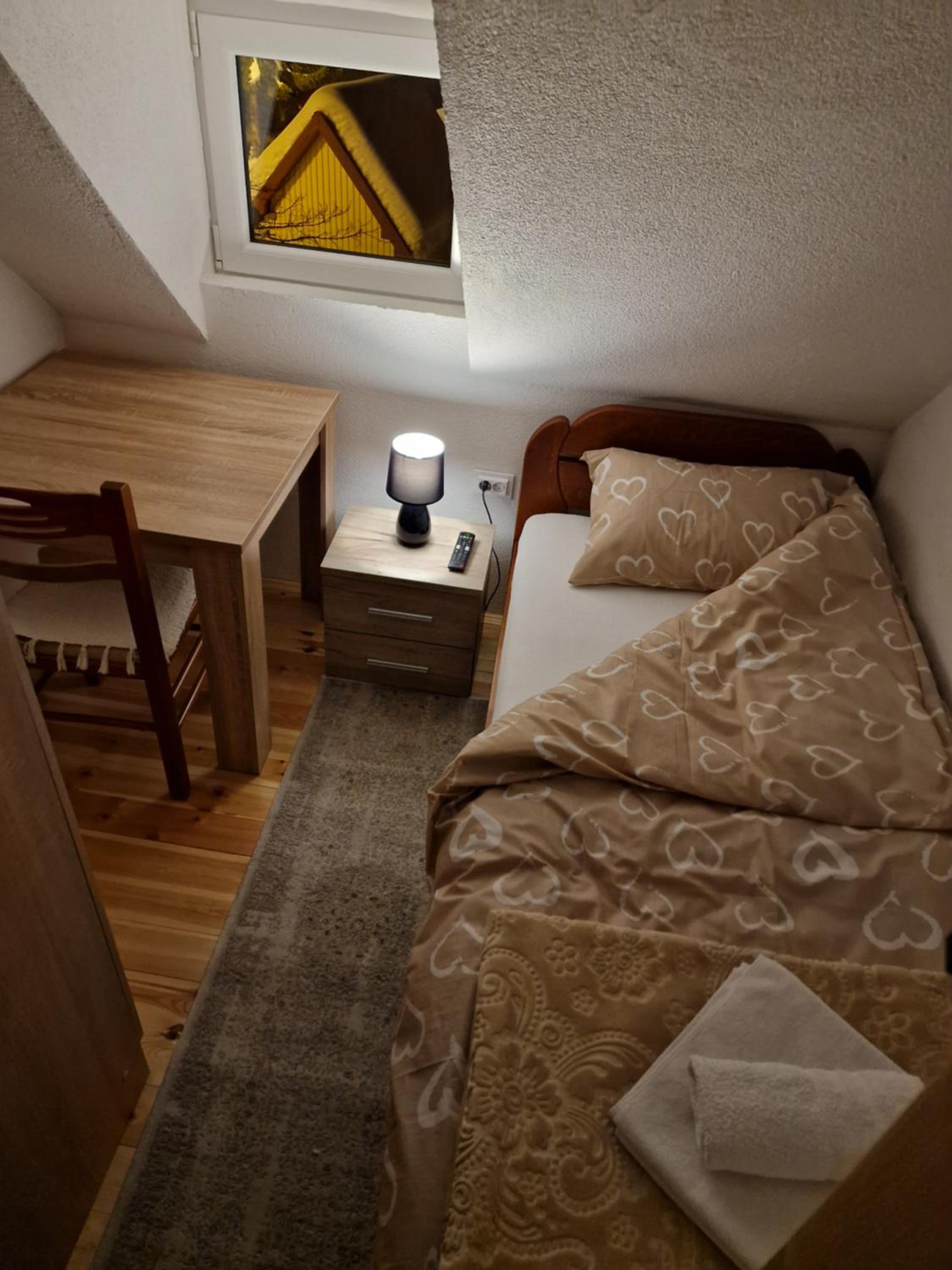 Photo 13