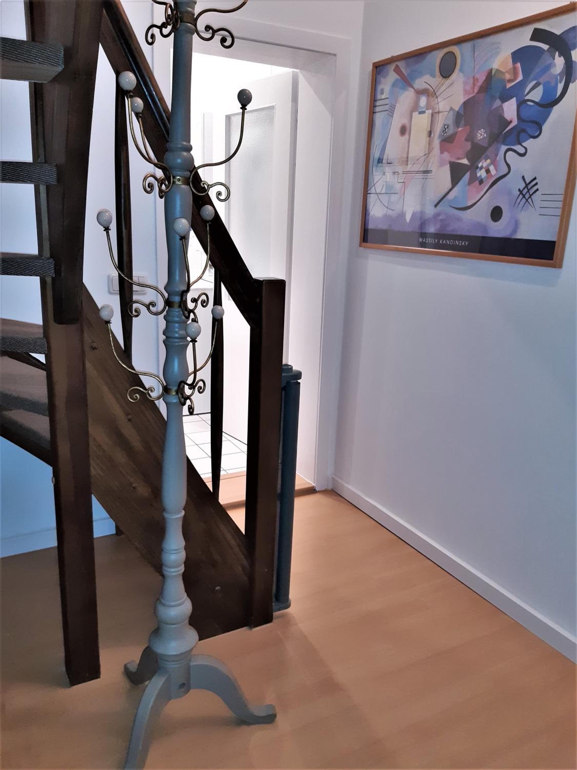 Strandvilla Hubertus Boltenhagen - H7 - Ferienwohnung Maisonette Apartment Kandinsky mit seitlichem Meerblick Parkplatz WLAN voll ausgestattete Küche Garte