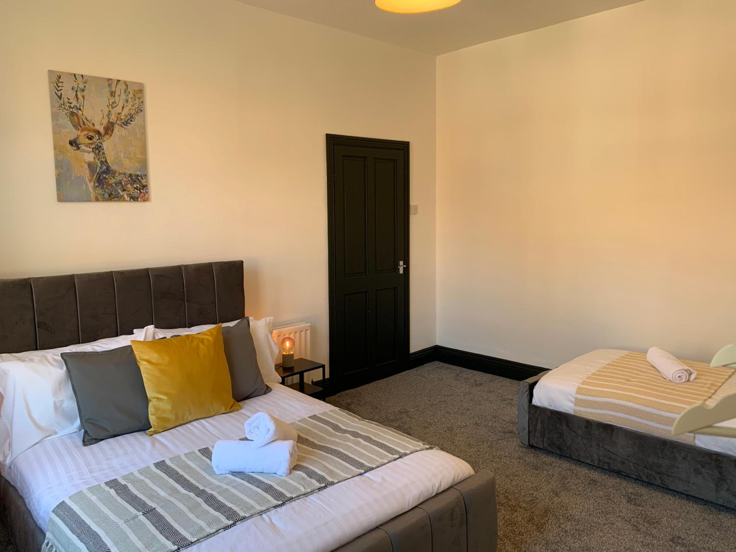 Gateshead Vacations - Faraday - Central location Ideal for contractors and visiting Newcastle Free Wifi Free Parking - Property Image 2