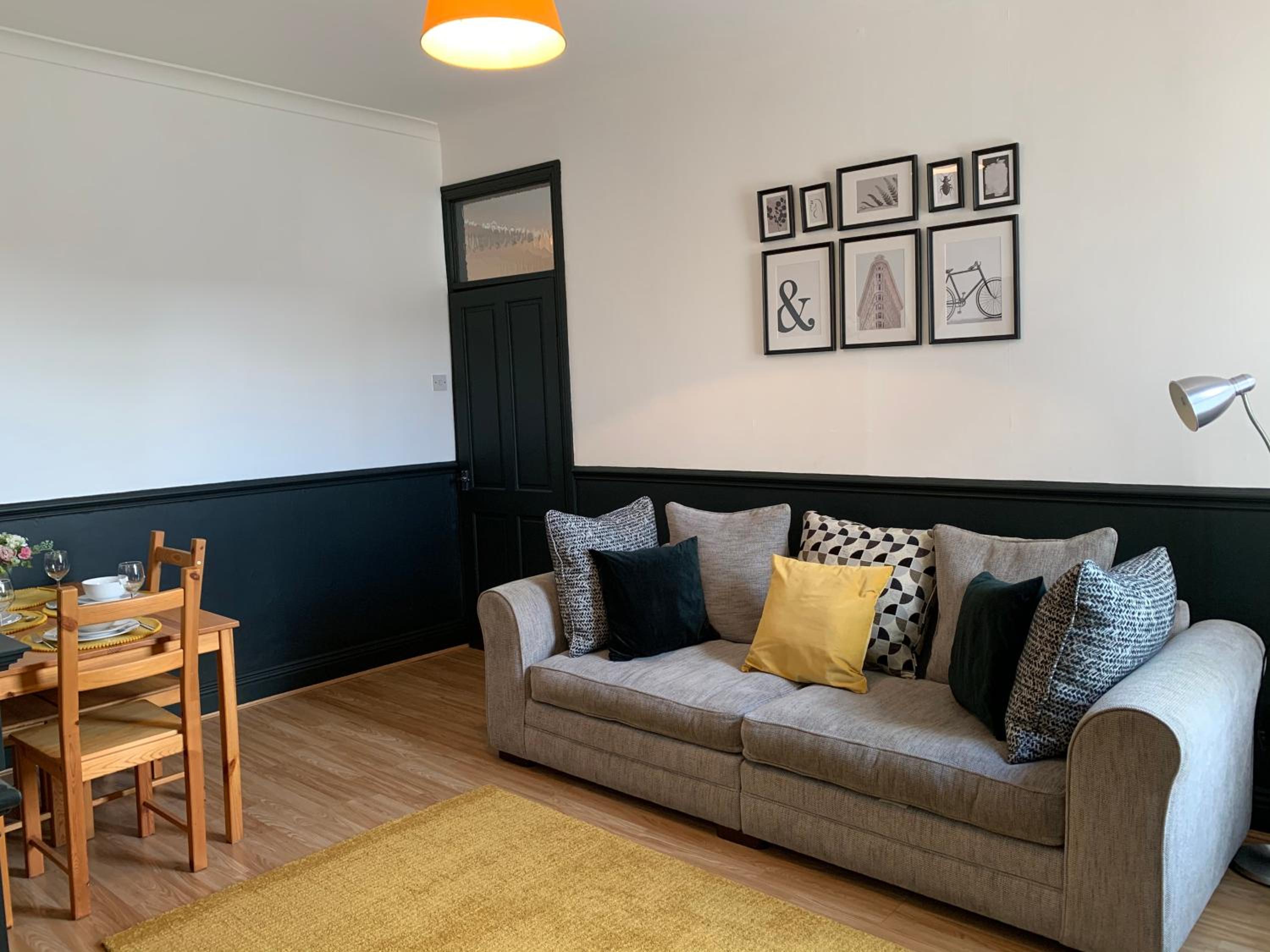 Gateshead Vacations - Faraday - Central location Ideal for contractors and visiting Newcastle Free Wifi Free Parking - Property Image 1