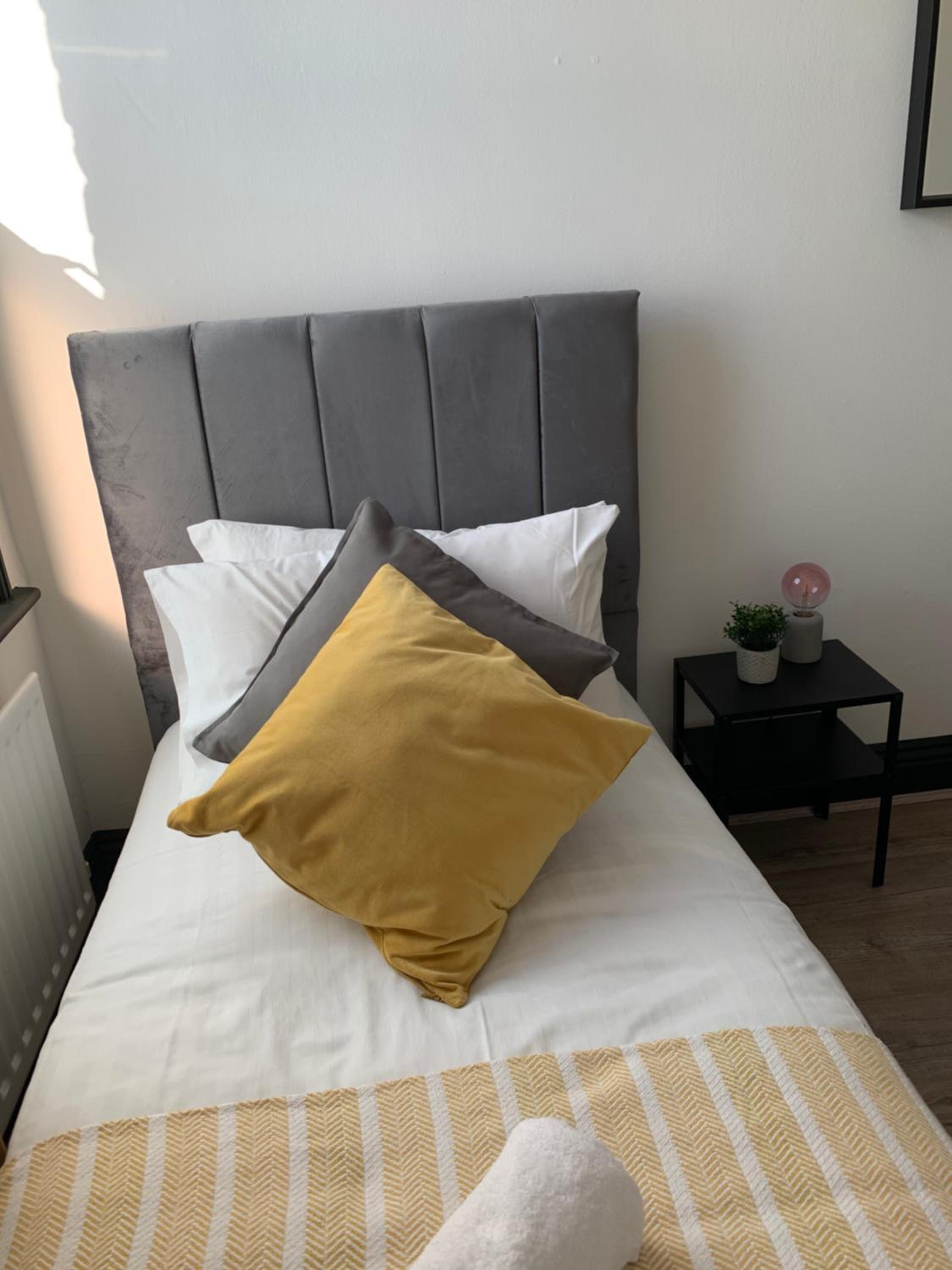 Gateshead Vacations - Faraday - Central location Ideal for contractors and visiting Newcastle Free Wifi Free Parking - Property Image 8