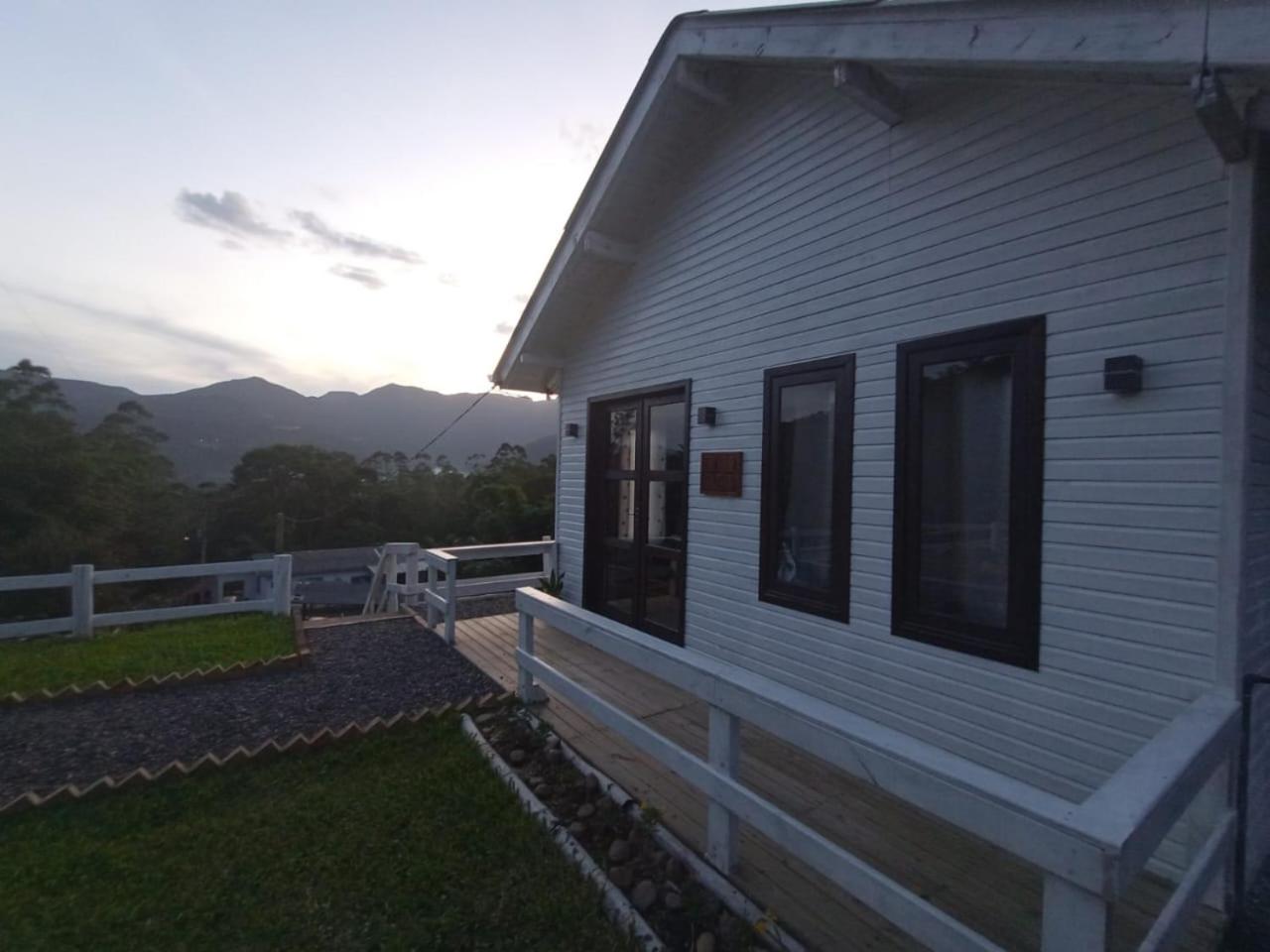Tiny House Canjerana- Praia Grande-SC