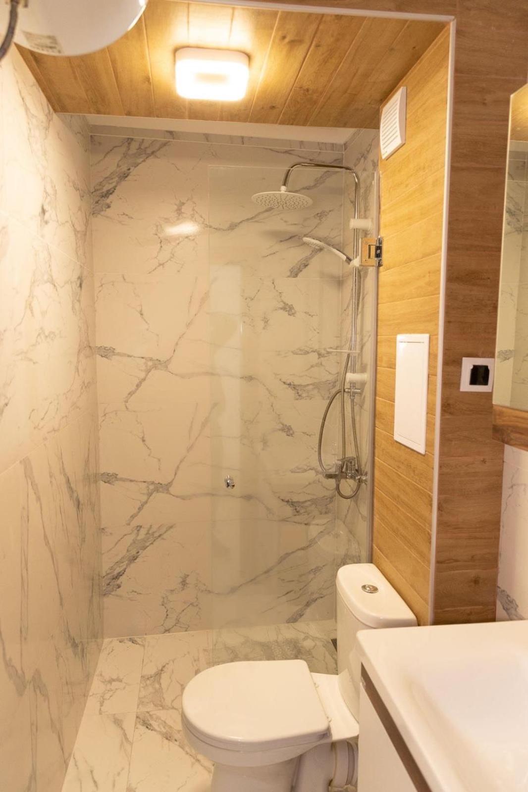 Old Town Apartment 3 with Free Private Parking