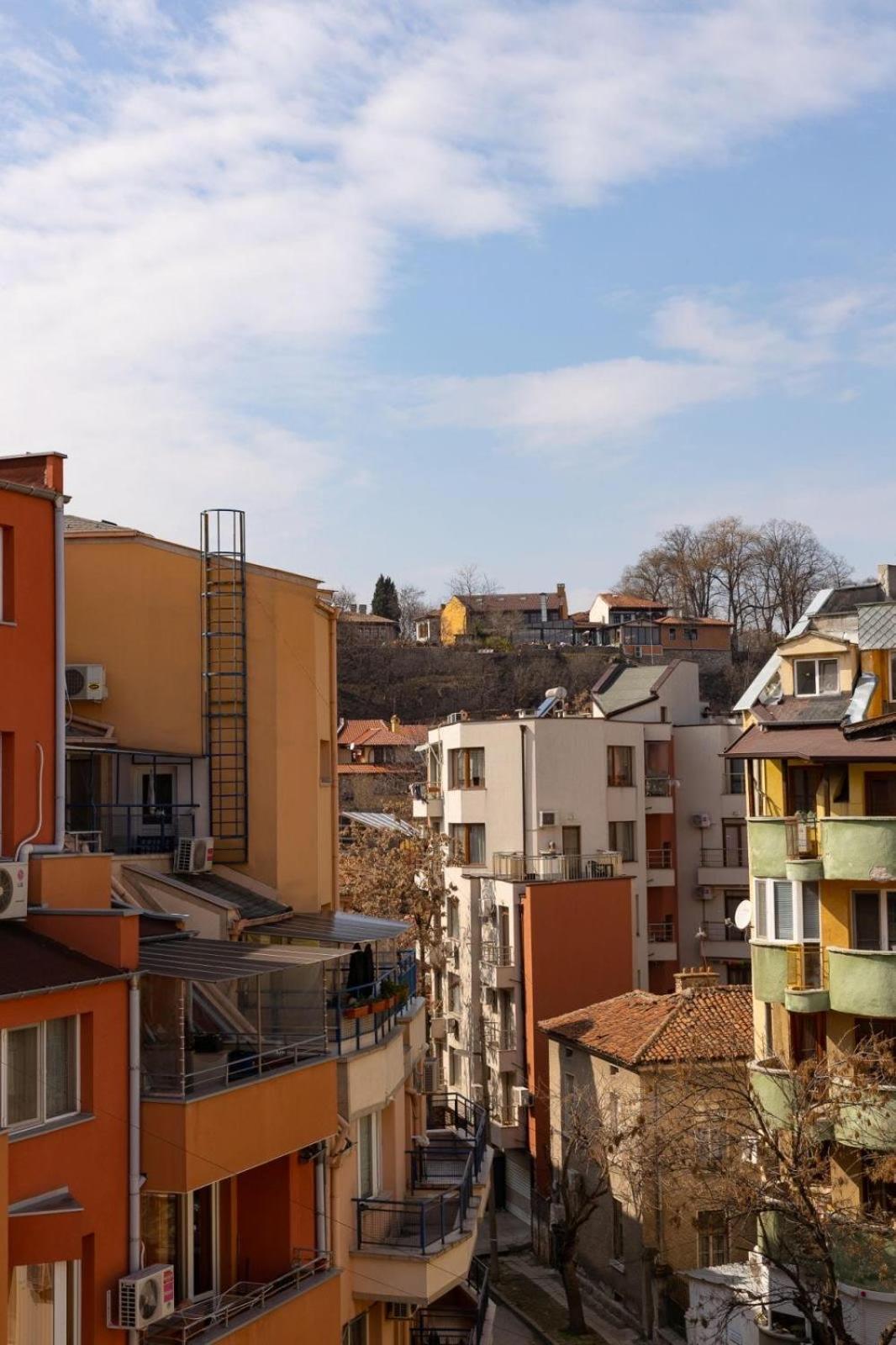 Old Town Apartment 3 with Free Private Parking