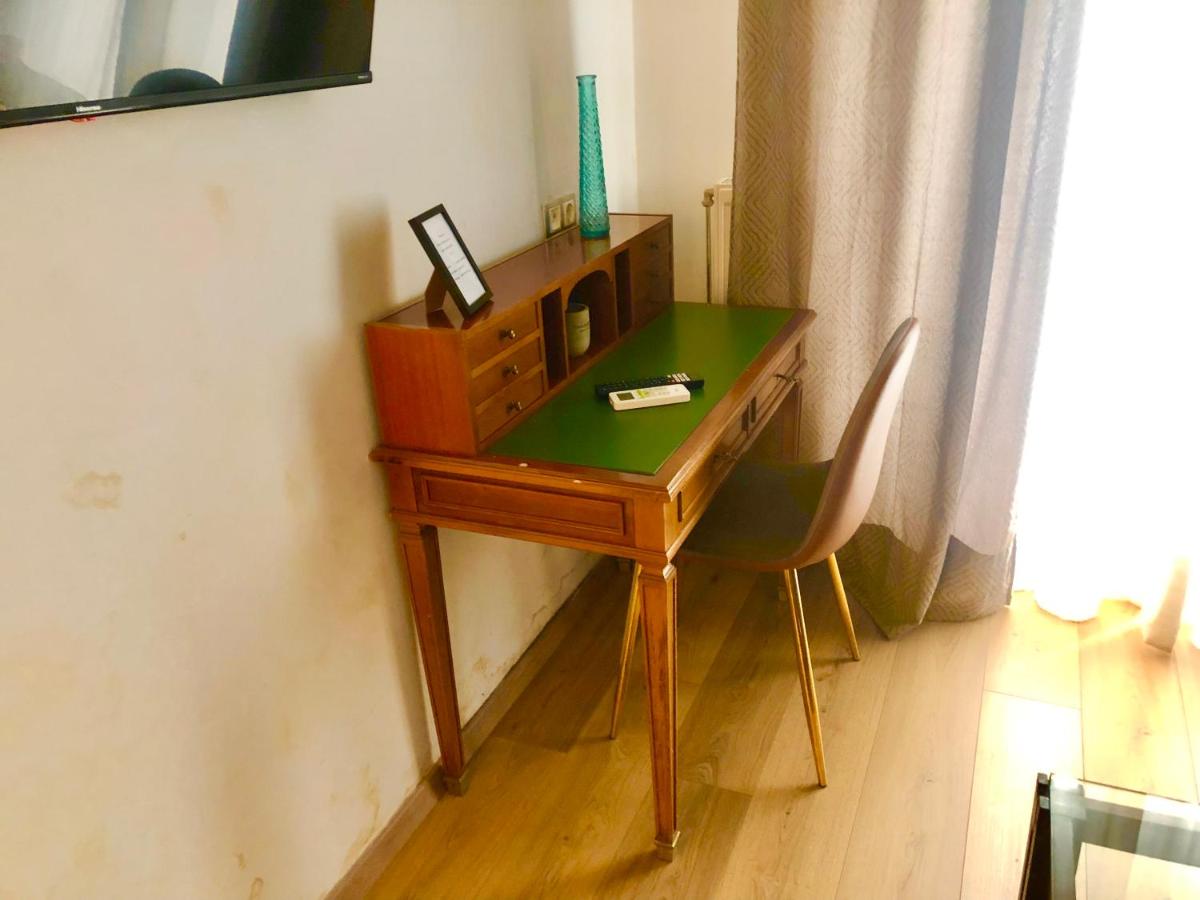 Athens Central Blue Grand Apartment photo 4