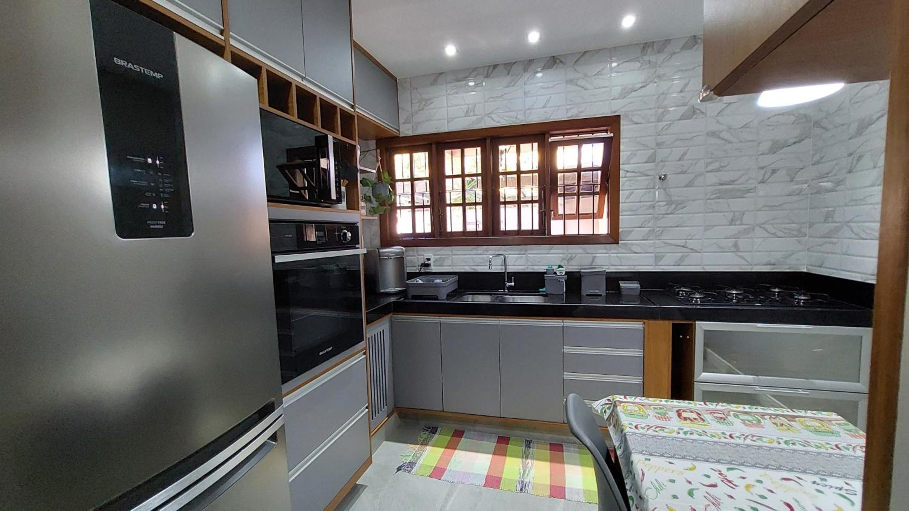Linda Casa no Jardim Mariléa com Área Gourmet e Hidromassagem!