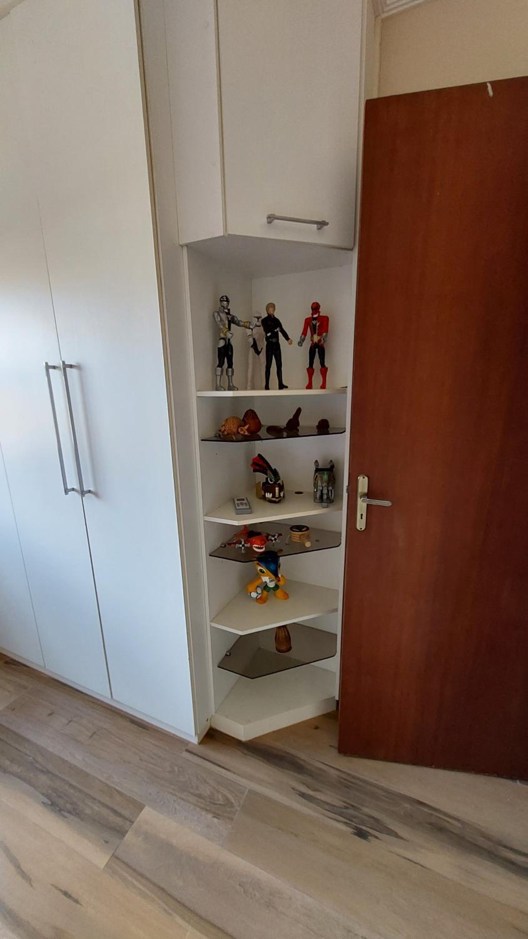 Linda Casa no Jardim Mariléa com Área Gourmet e Hidromassagem!