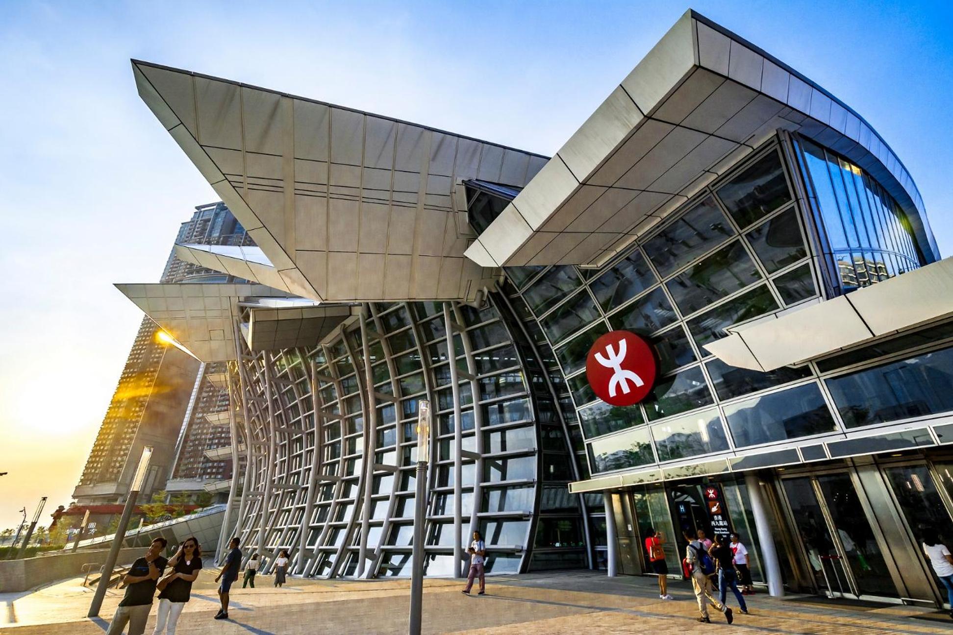 Eaton HK - Langham Hospitality Group